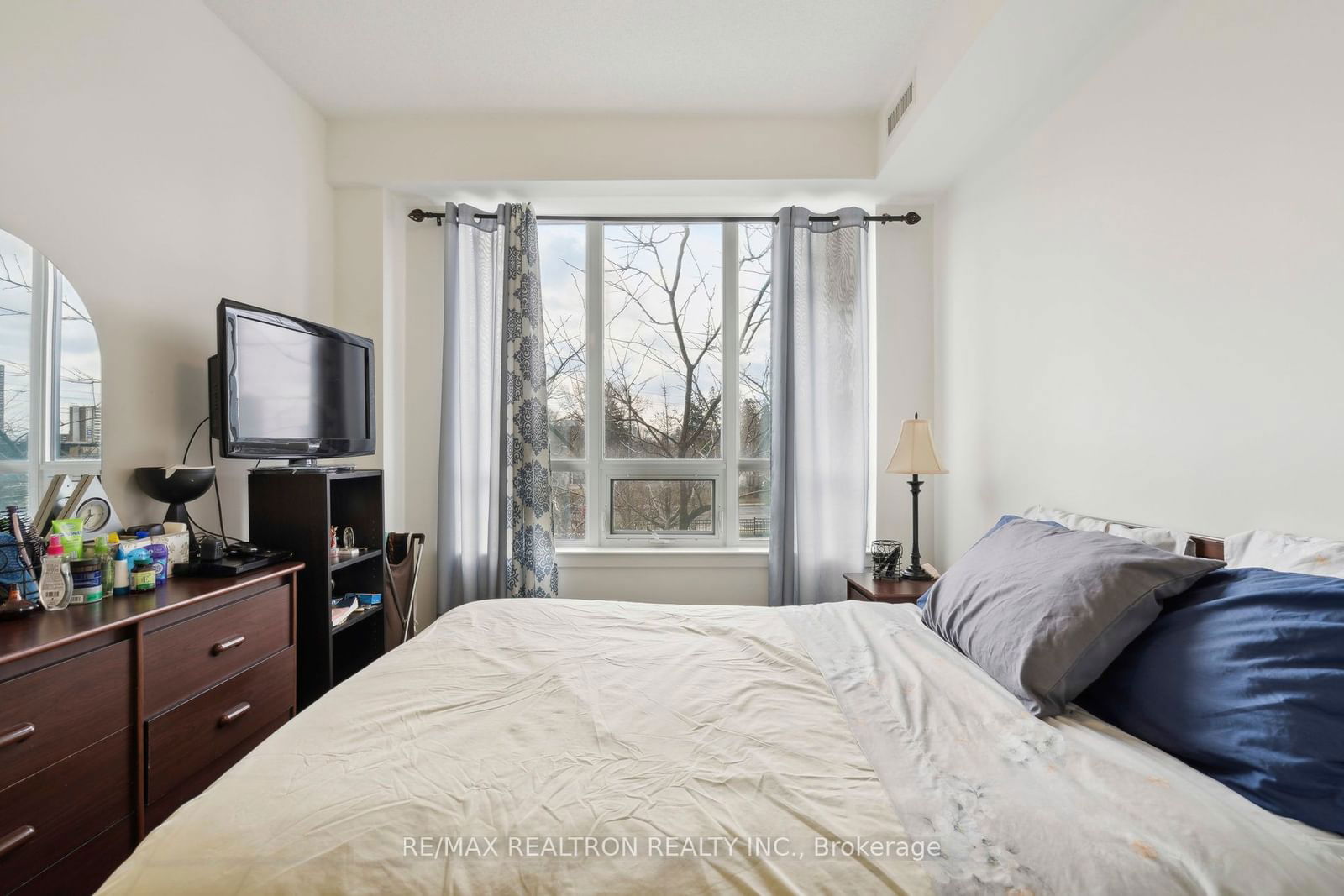 7165 Yonge St, unit 212 for sale - image #22