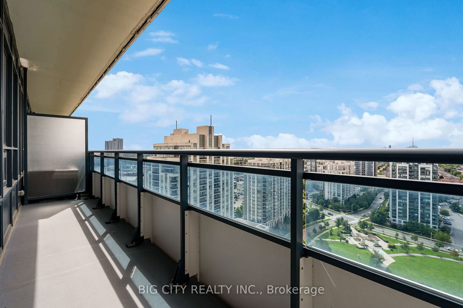 7890 Bathurst St, unit 2210 for rent - image #27