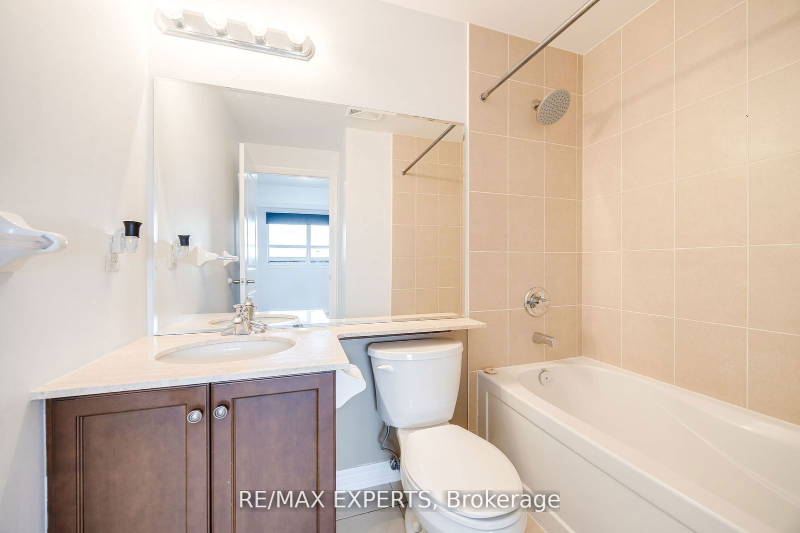 9245 Jane St, unit 414 for sale - image #20