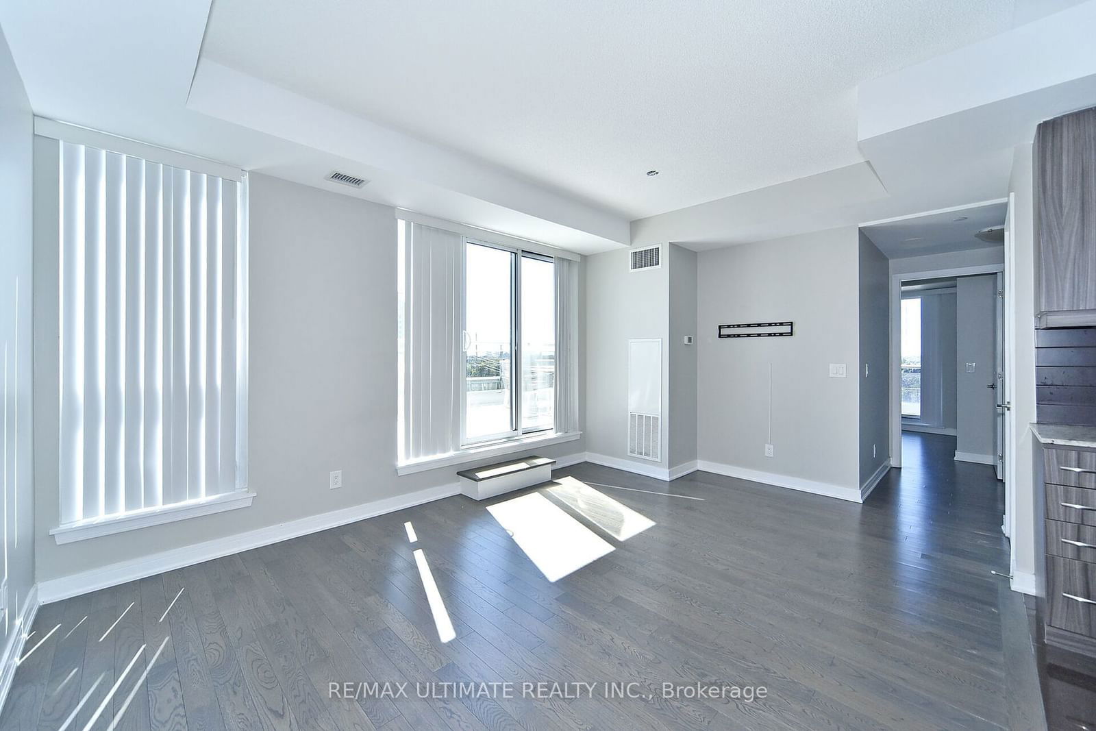 9191 Yonge St, unit 603 for sale