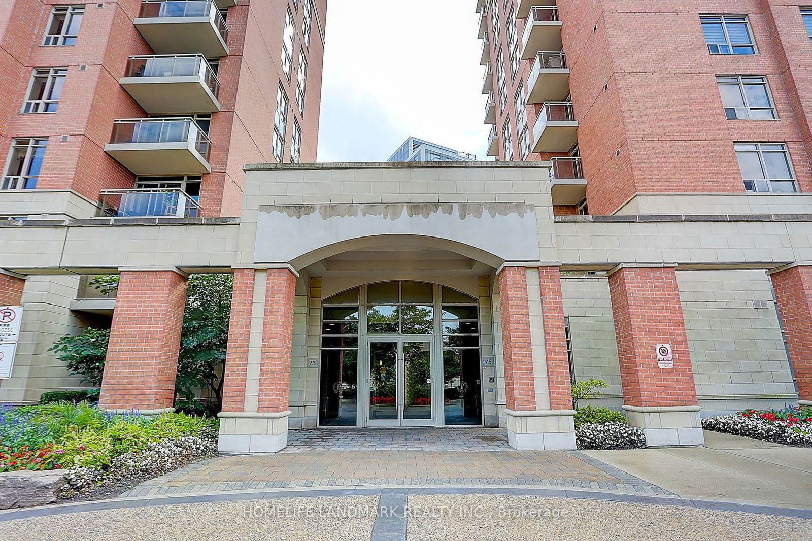 75 King William Cres, unit 1013 for rent - image #3