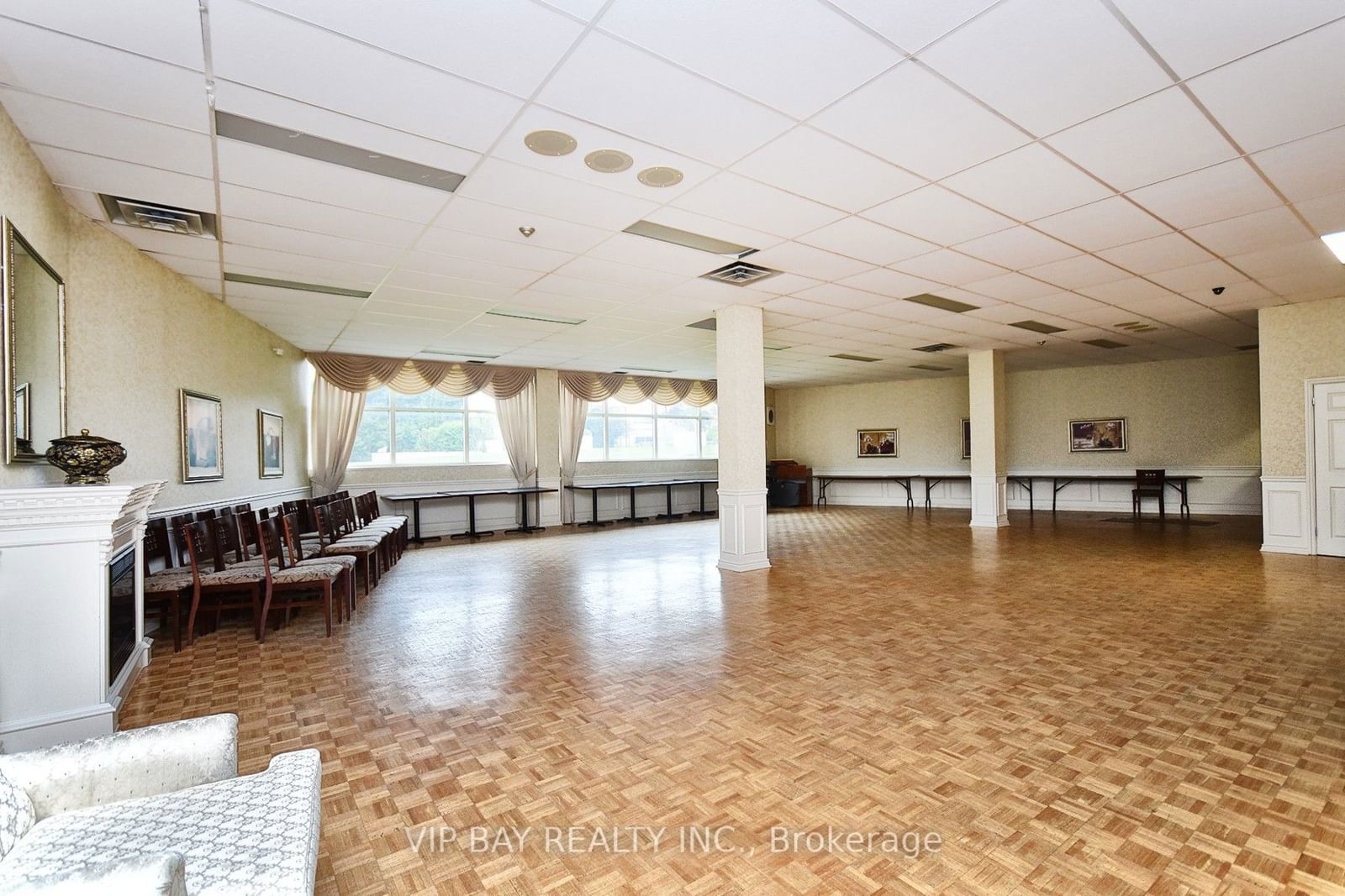 20 Harding Blvd W, unit 1012 for rent - image #31