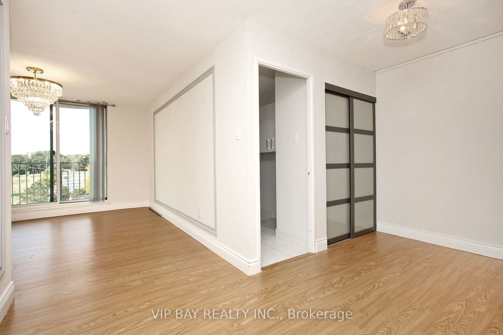 20 Harding Blvd W, unit 1012 for rent - image #5