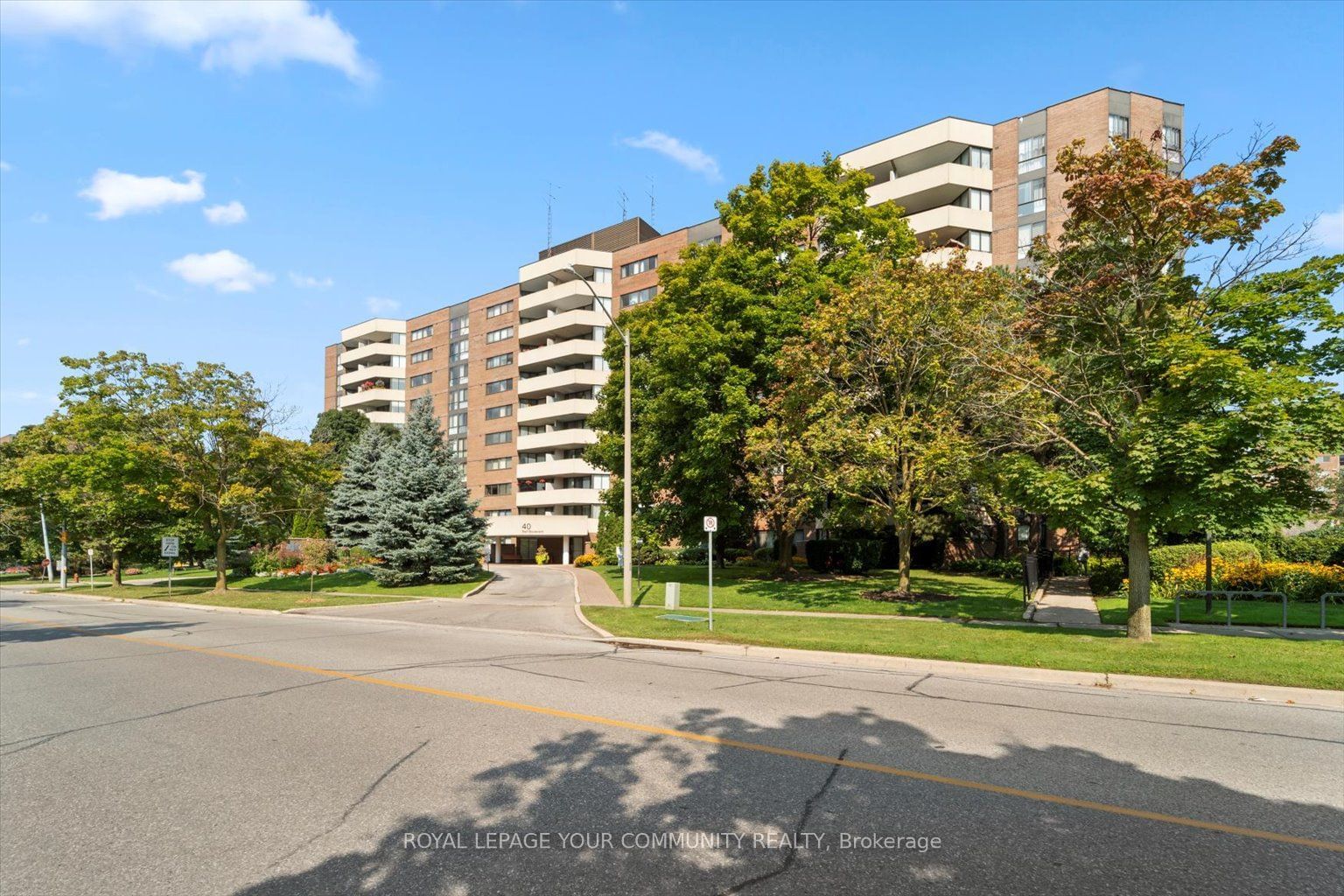 40 Baif Blvd, unit 307 for sale - image #26