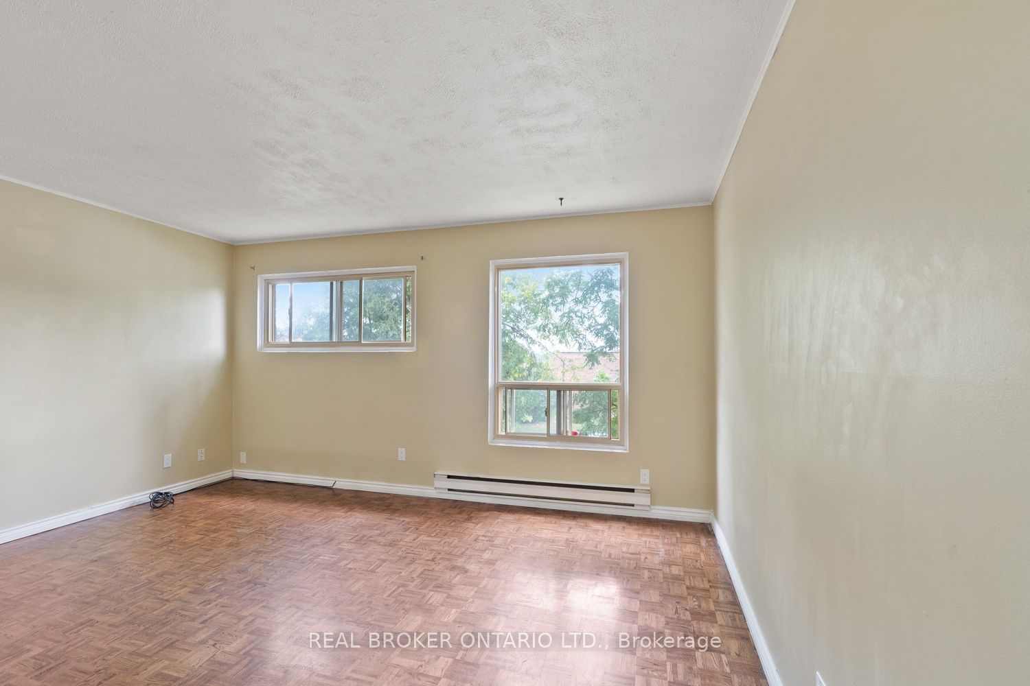 106 Wales Ave, unit 9 for rent - image #2