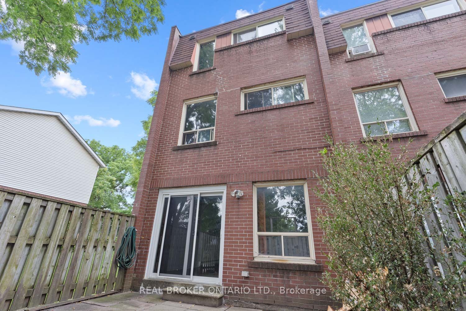 106 Wales Ave, unit 9 for rent - image #33