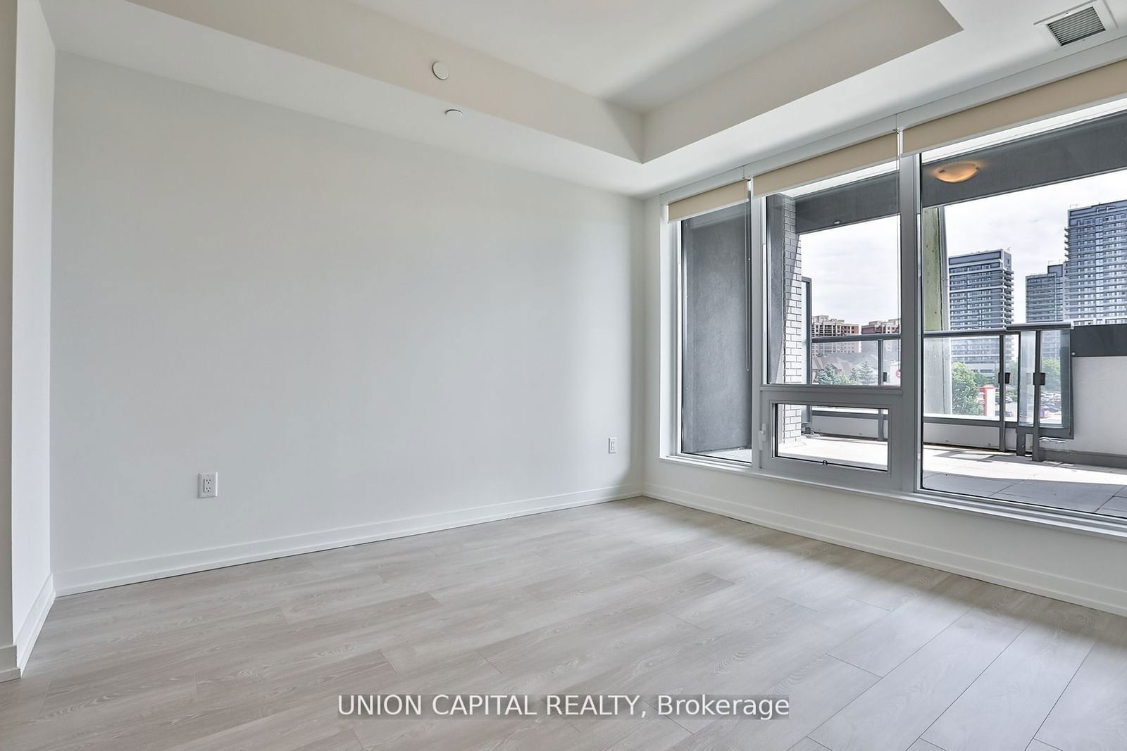 8868 Yonge St, unit 211E for sale - image #19