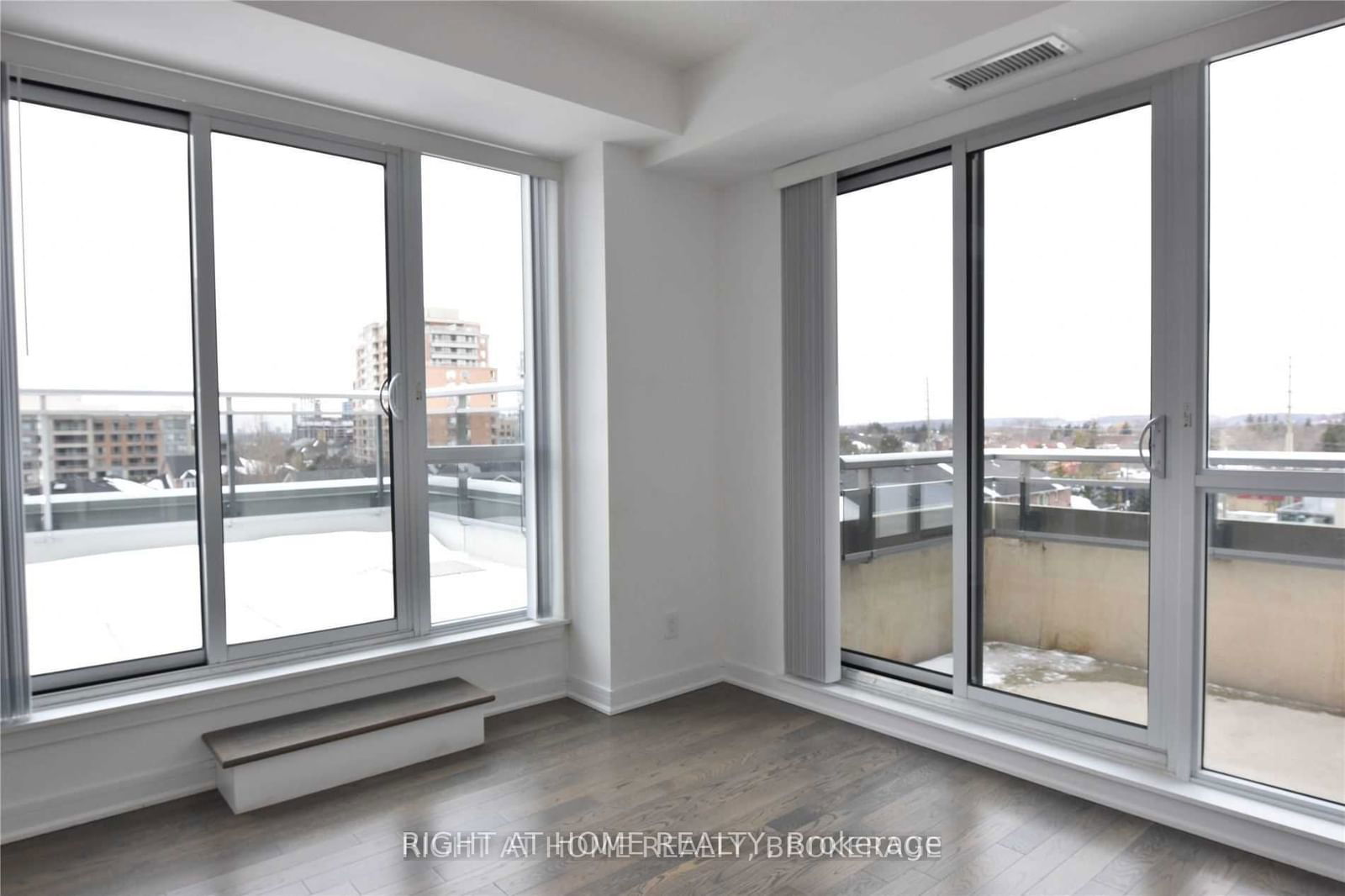 9199 Yonge St, unit 517 for sale - image #23