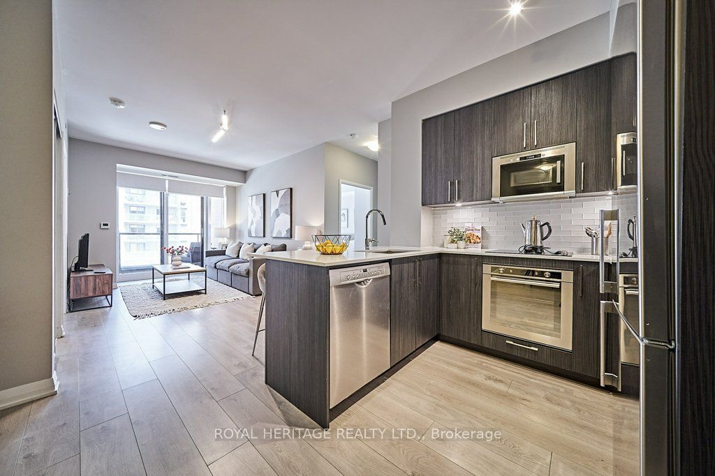 99 Eagle Rock Way, unit 530 for sale - image #3