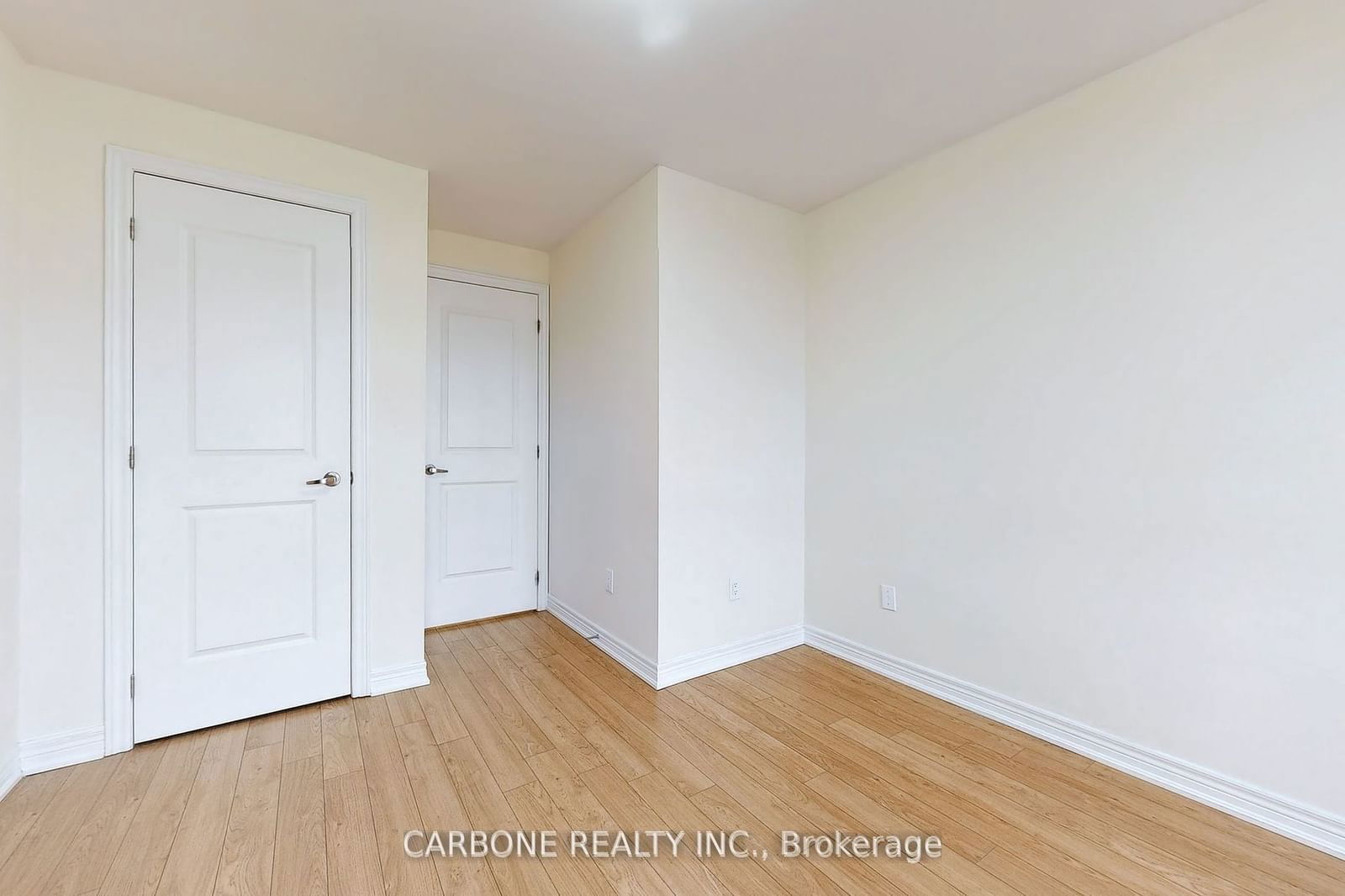 9621 Jane St, unit 10 for sale - image #21