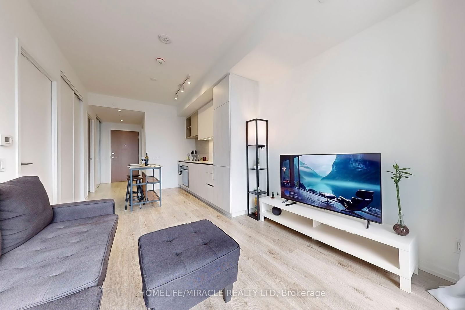 7890 Jane St, unit 4105 for sale - image #8