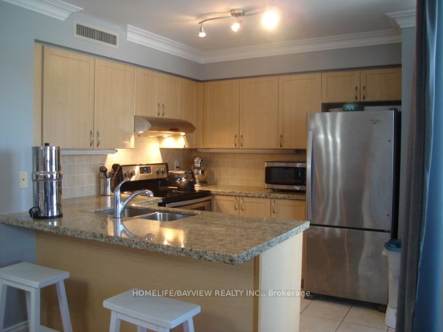 7 NORTH PARK Rd, unit 303 for sale - image #2