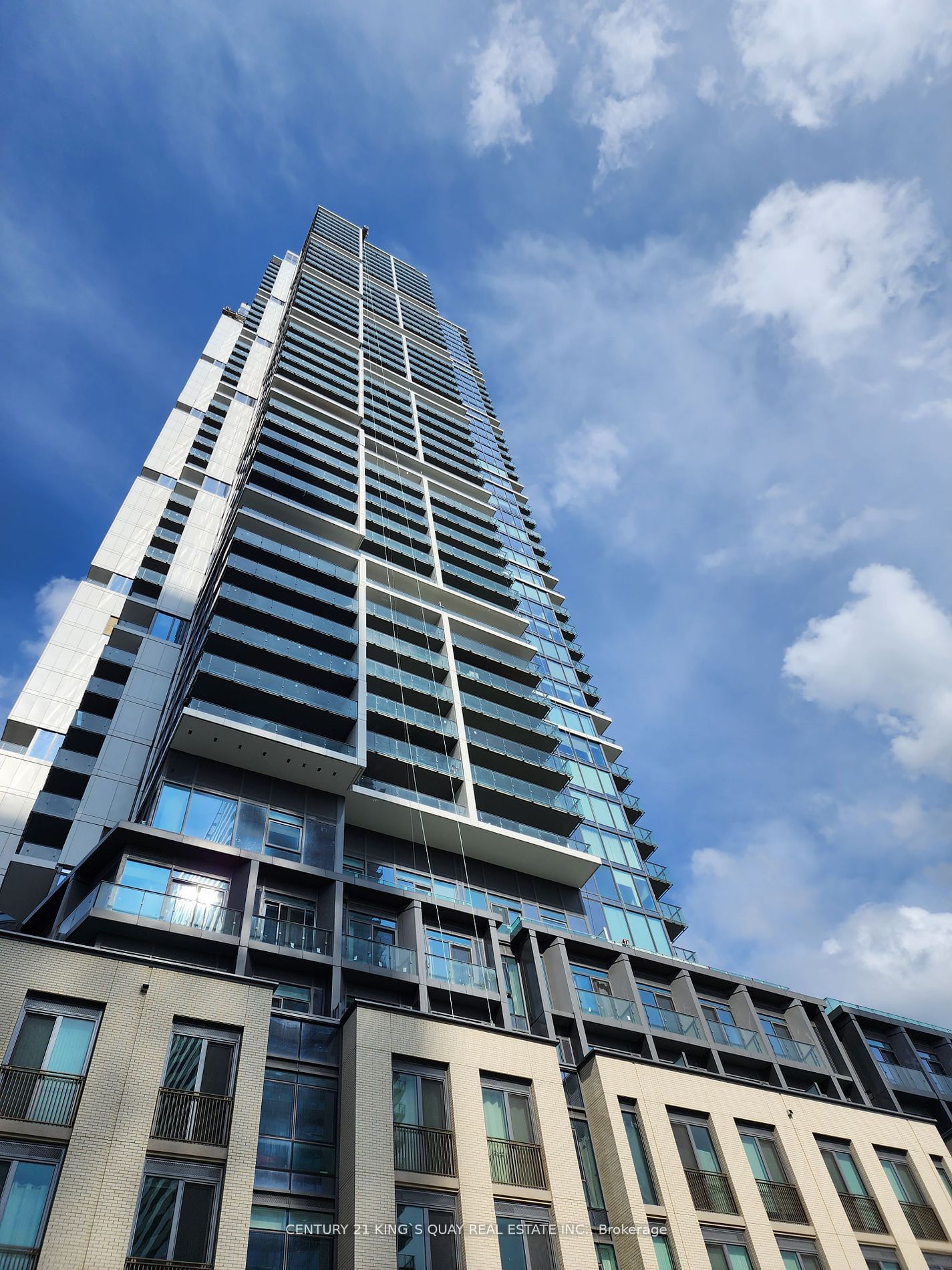 7890 Jane St, unit 3602 for rent - image #1