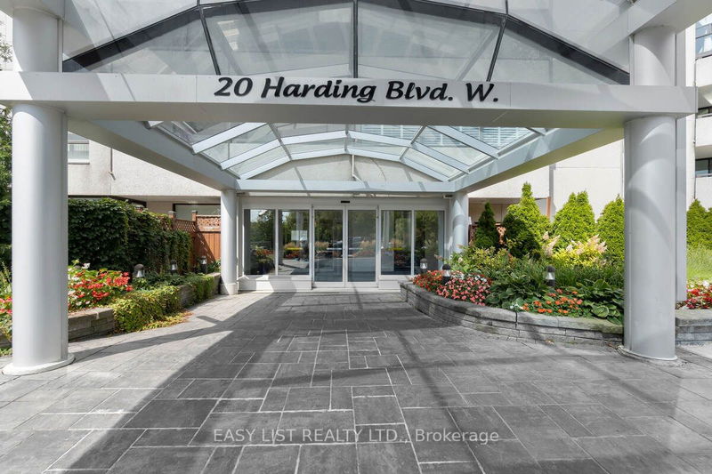 20 Harding Blvd W, unit 810 for sale