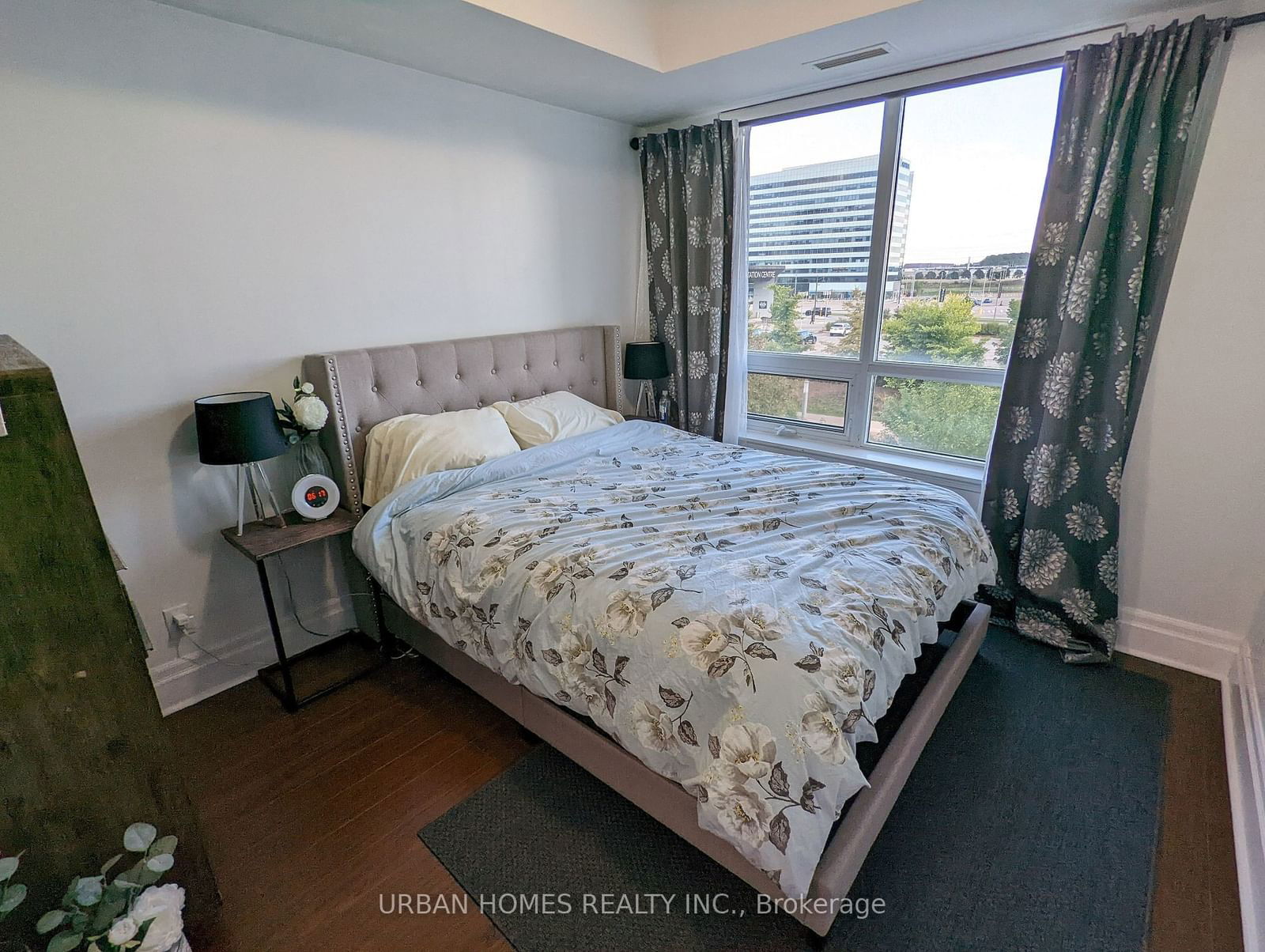 39 Upper Duke Cres, unit 308 for rent - image #8