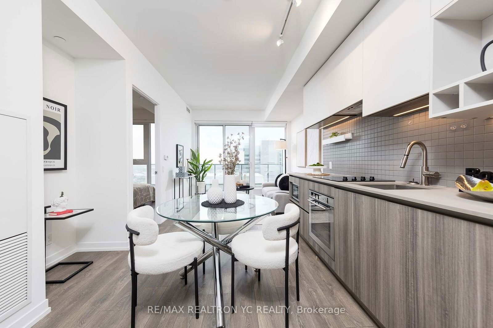 5 Buttermill Ave, unit 1906 for sale - image #6