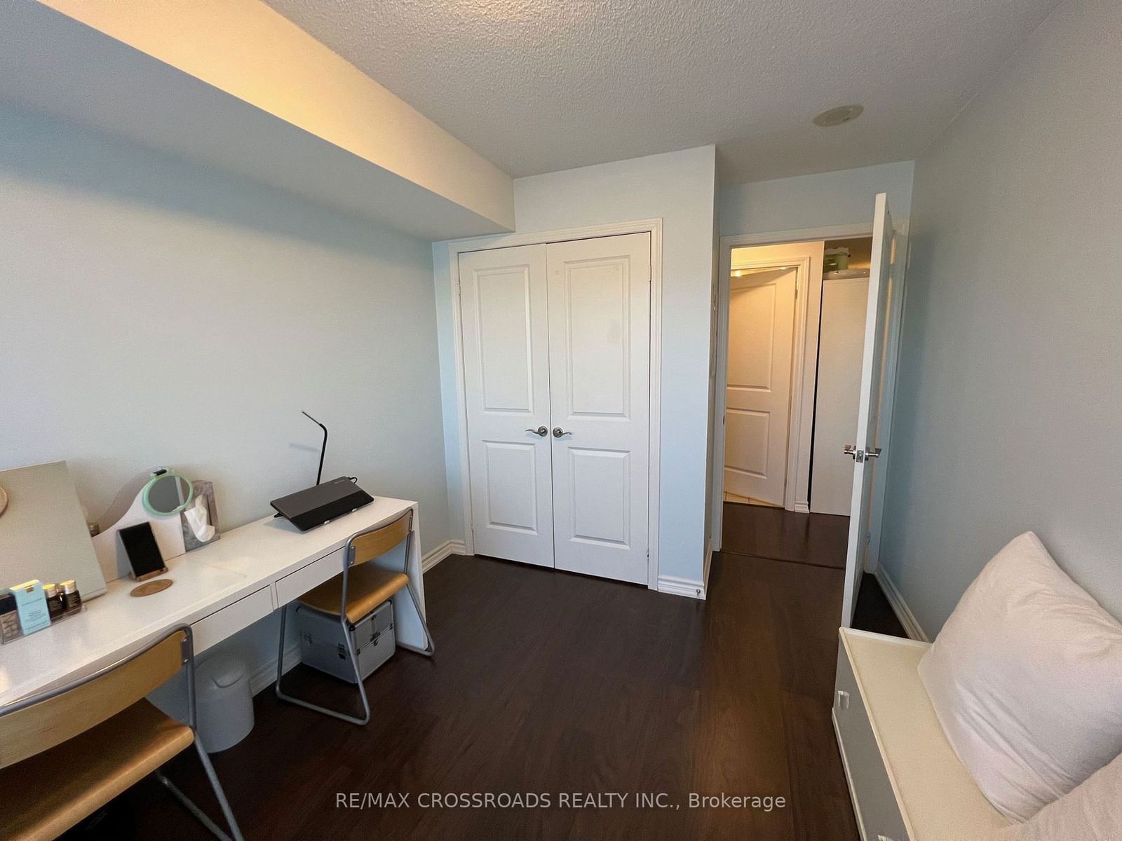 18 Harding Blvd, unit 304 for rent - image #3