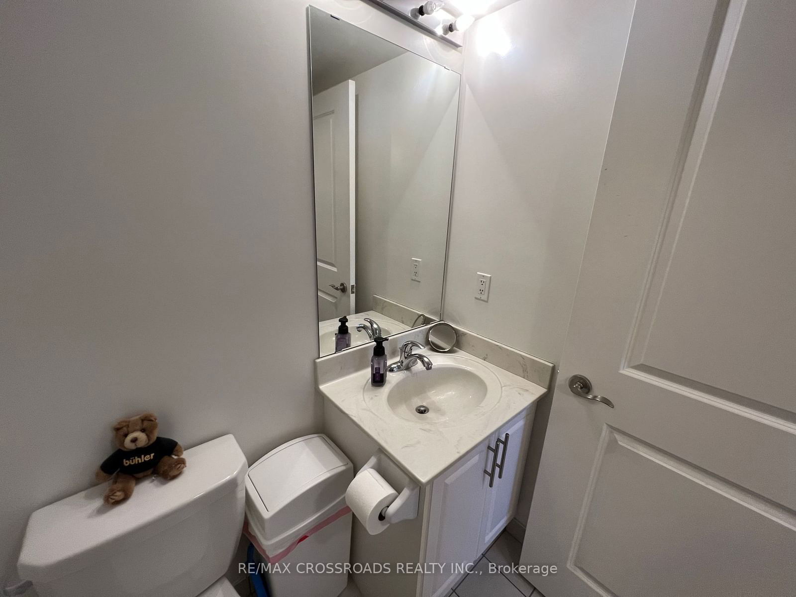 18 Harding Blvd, unit 304 for rent - image #6