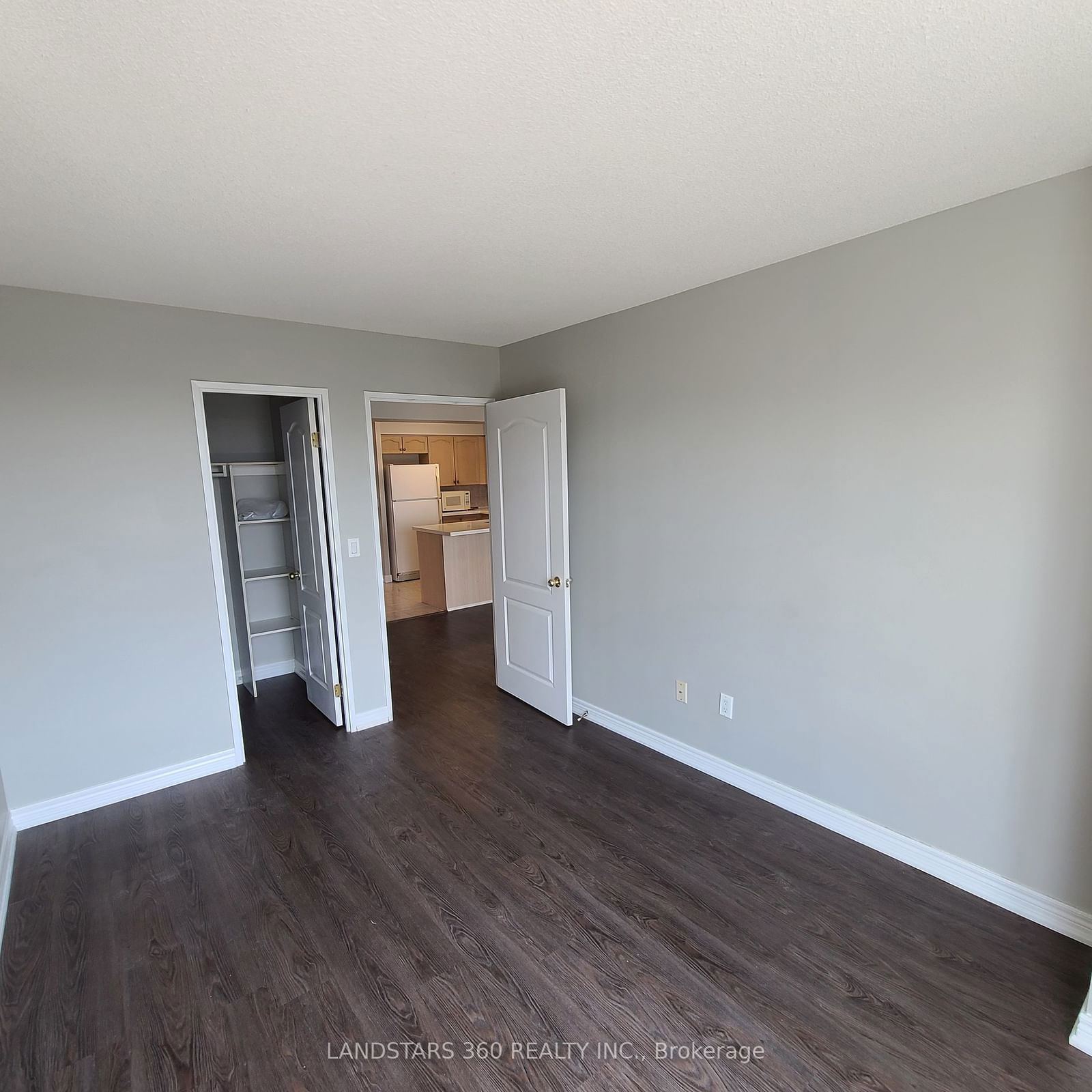 135 Pond Dr, unit 611 for rent - image #8