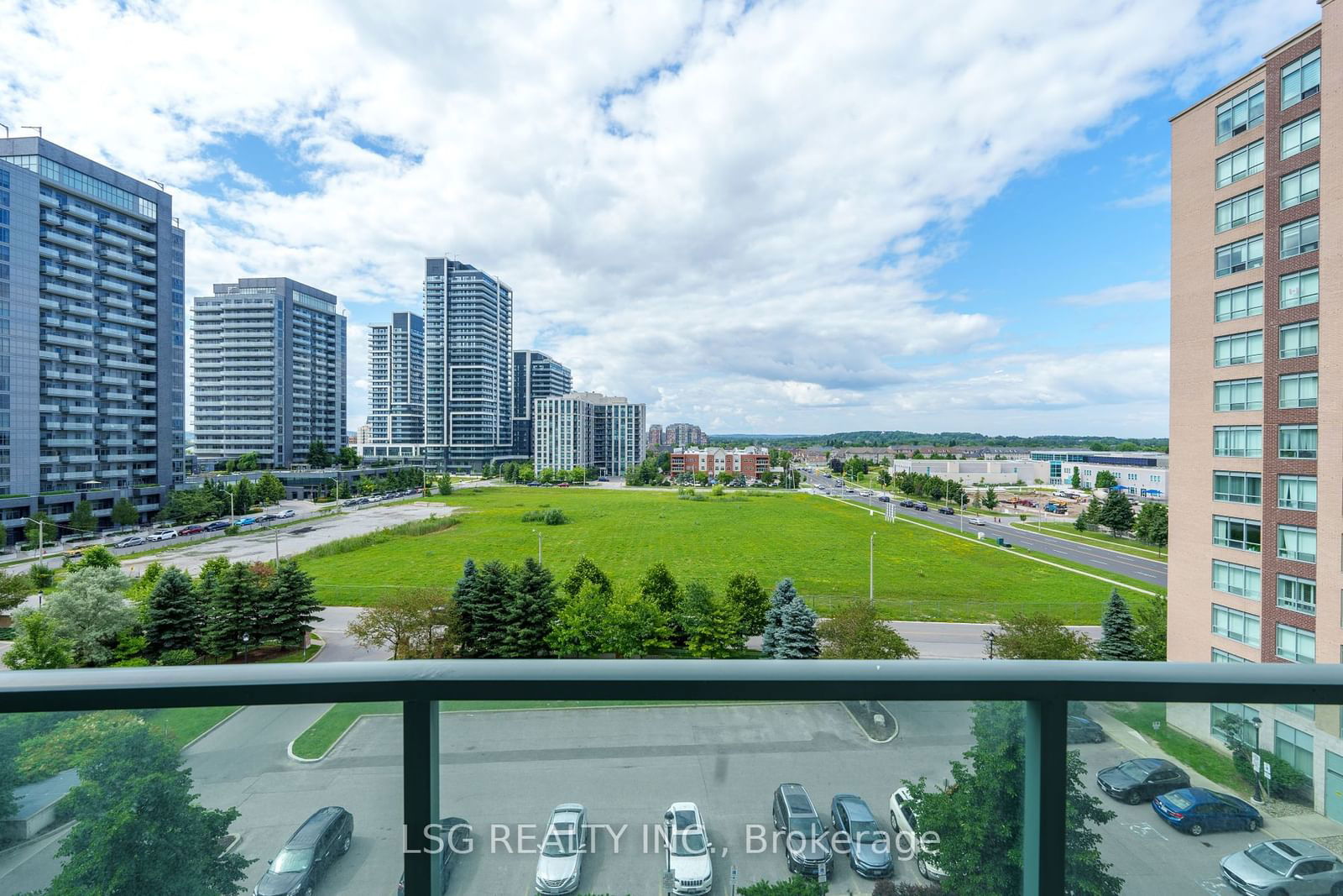 23 Oneida Cres, unit 701 for sale - image #18