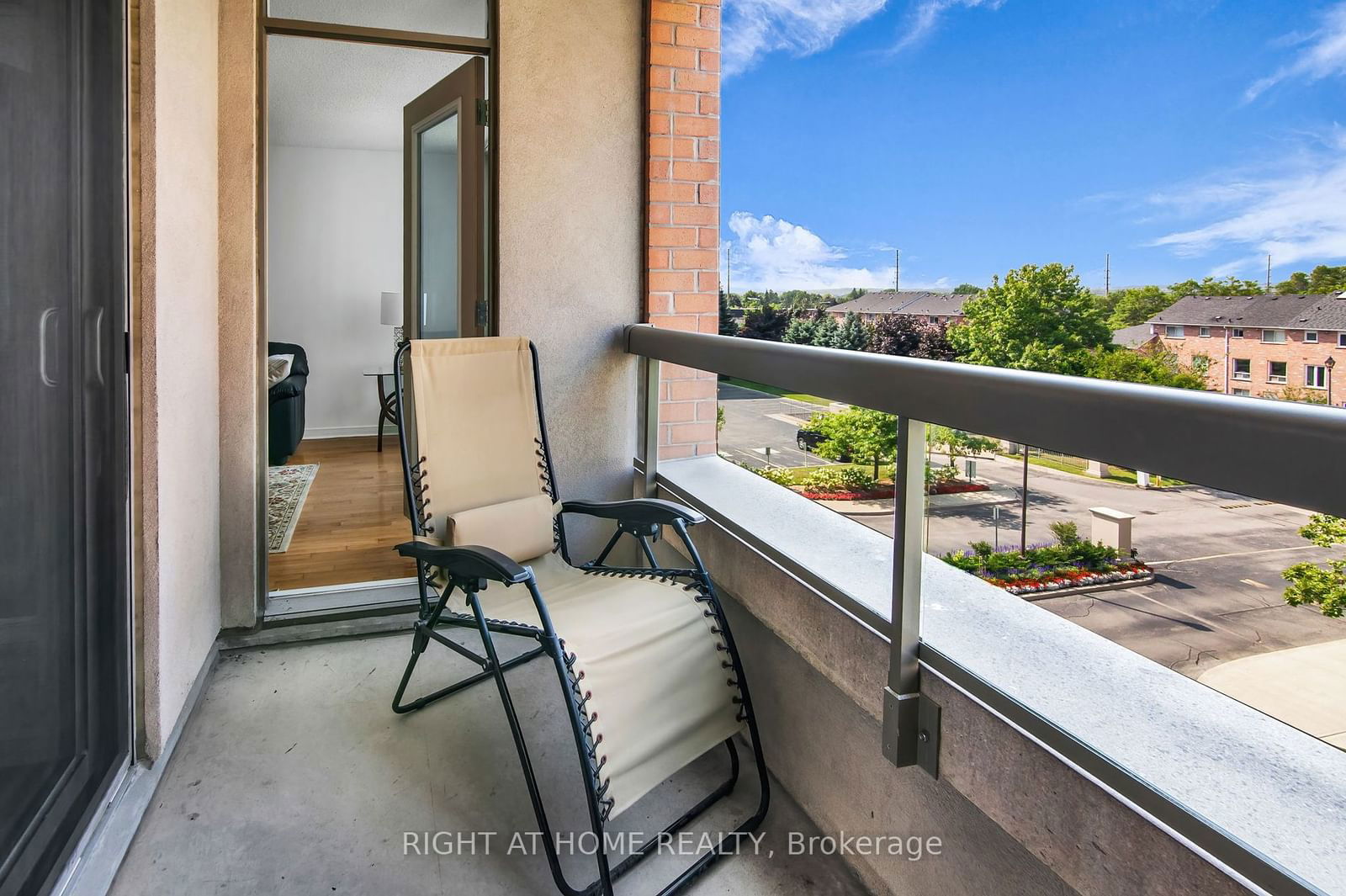 19 Northern Heights Dr, unit 404 for sale - image #11