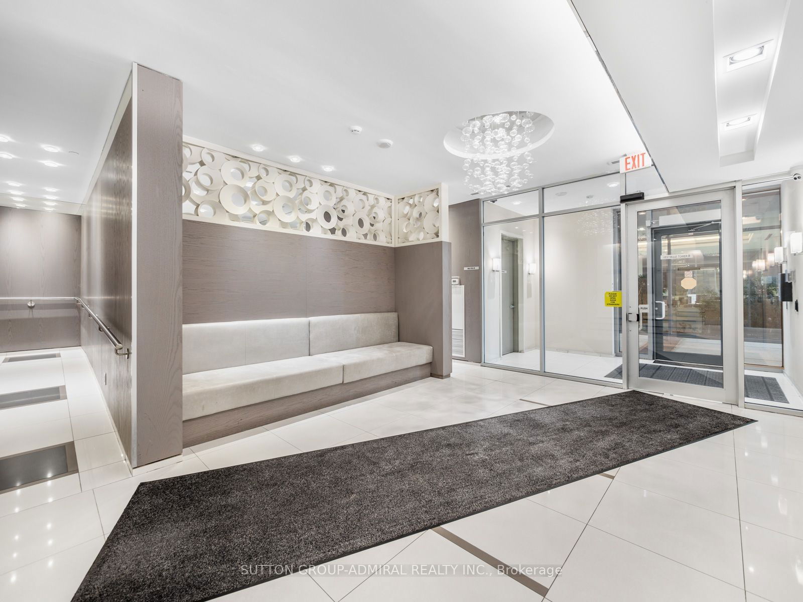 9090 Yonge St, unit 101B for sale - image #21