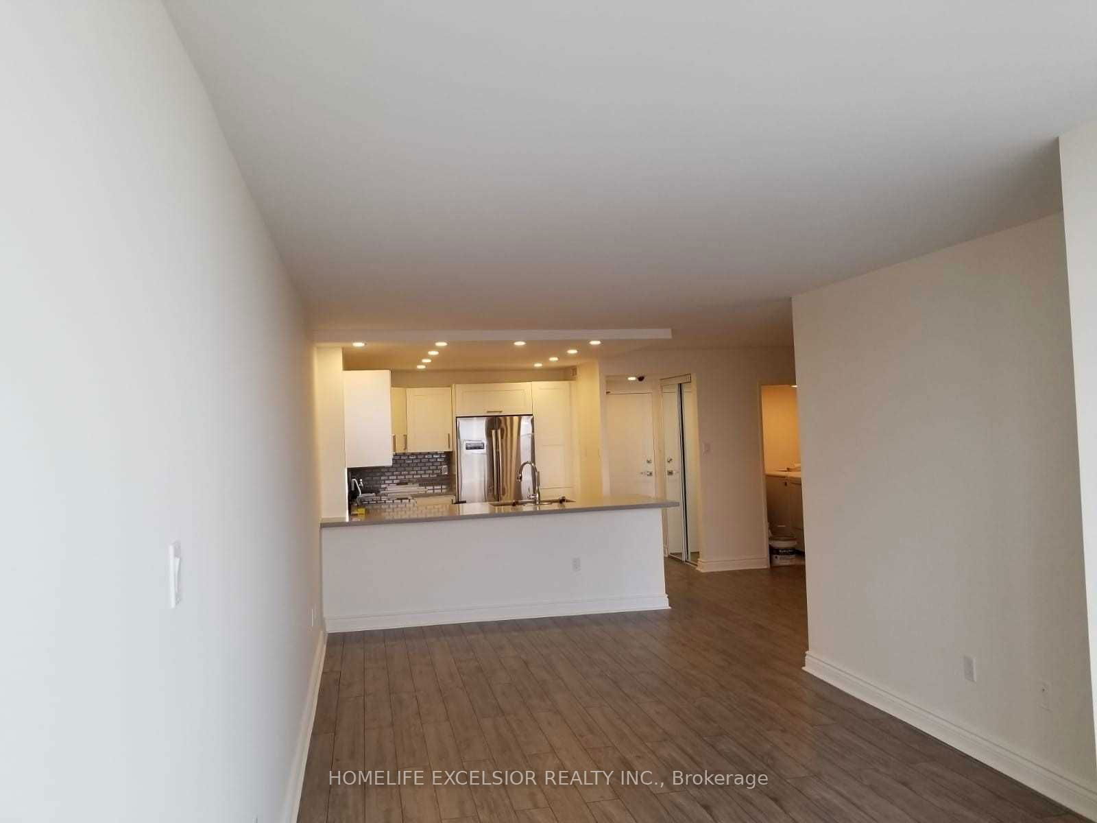 7601 Bathurst St, unit 1402 for sale - image #9