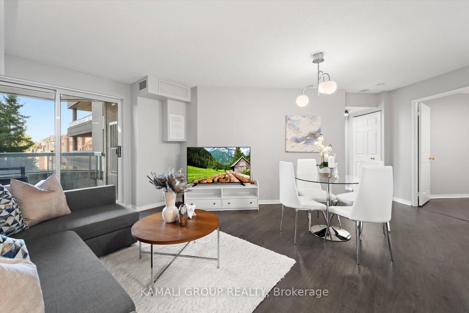 5 Emerald Lane, unit 213 for sale - image #3