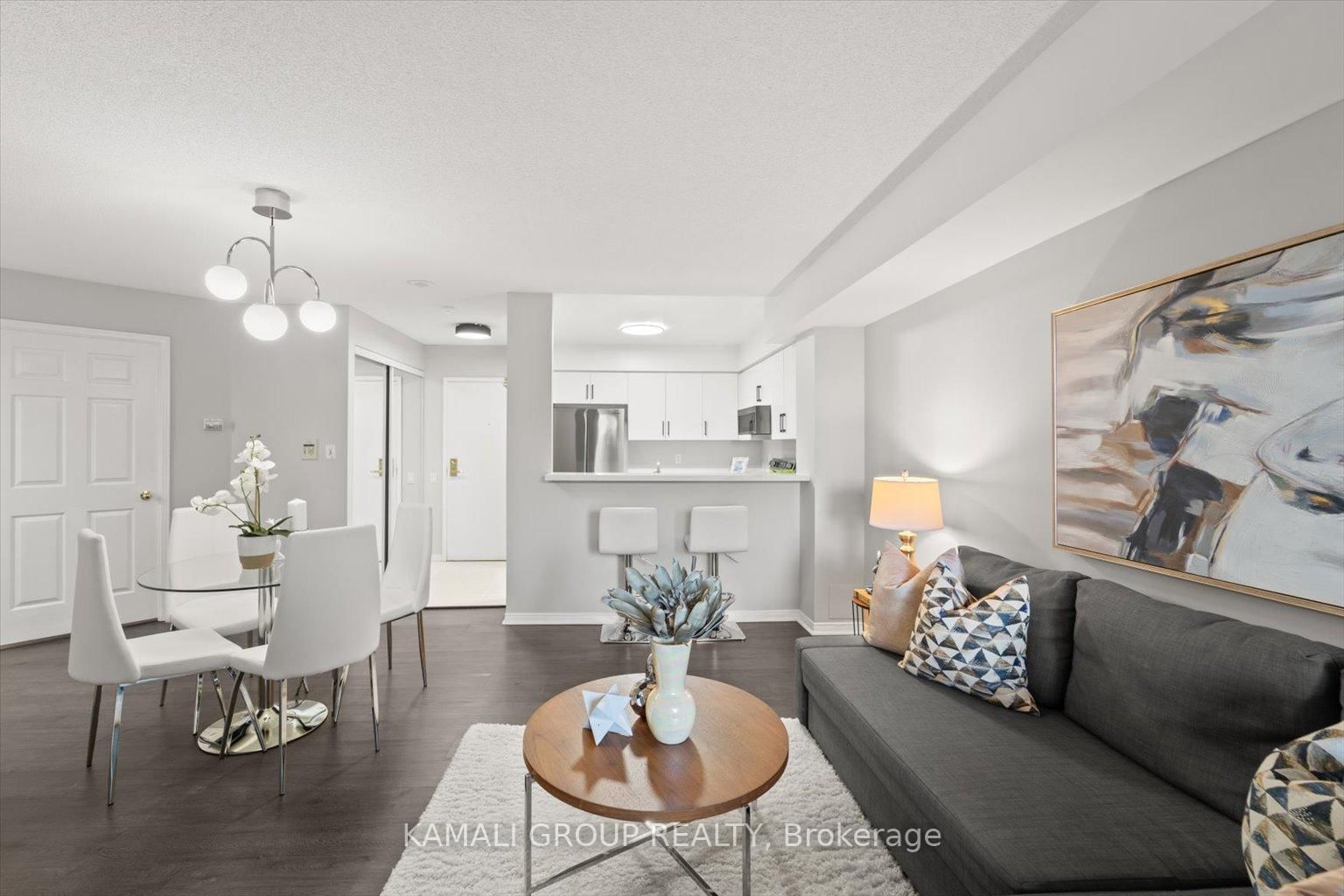 5 Emerald Lane, unit 213 for sale - image #4