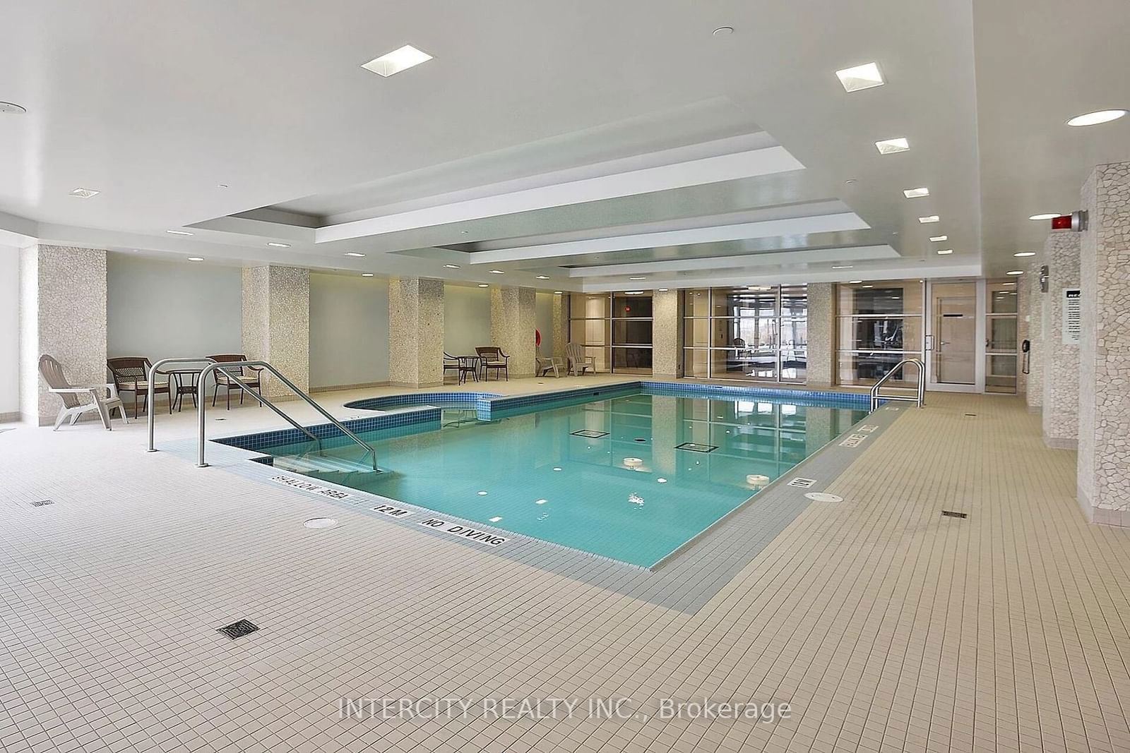 80 Burns Blvd, unit 302 for sale - image #35