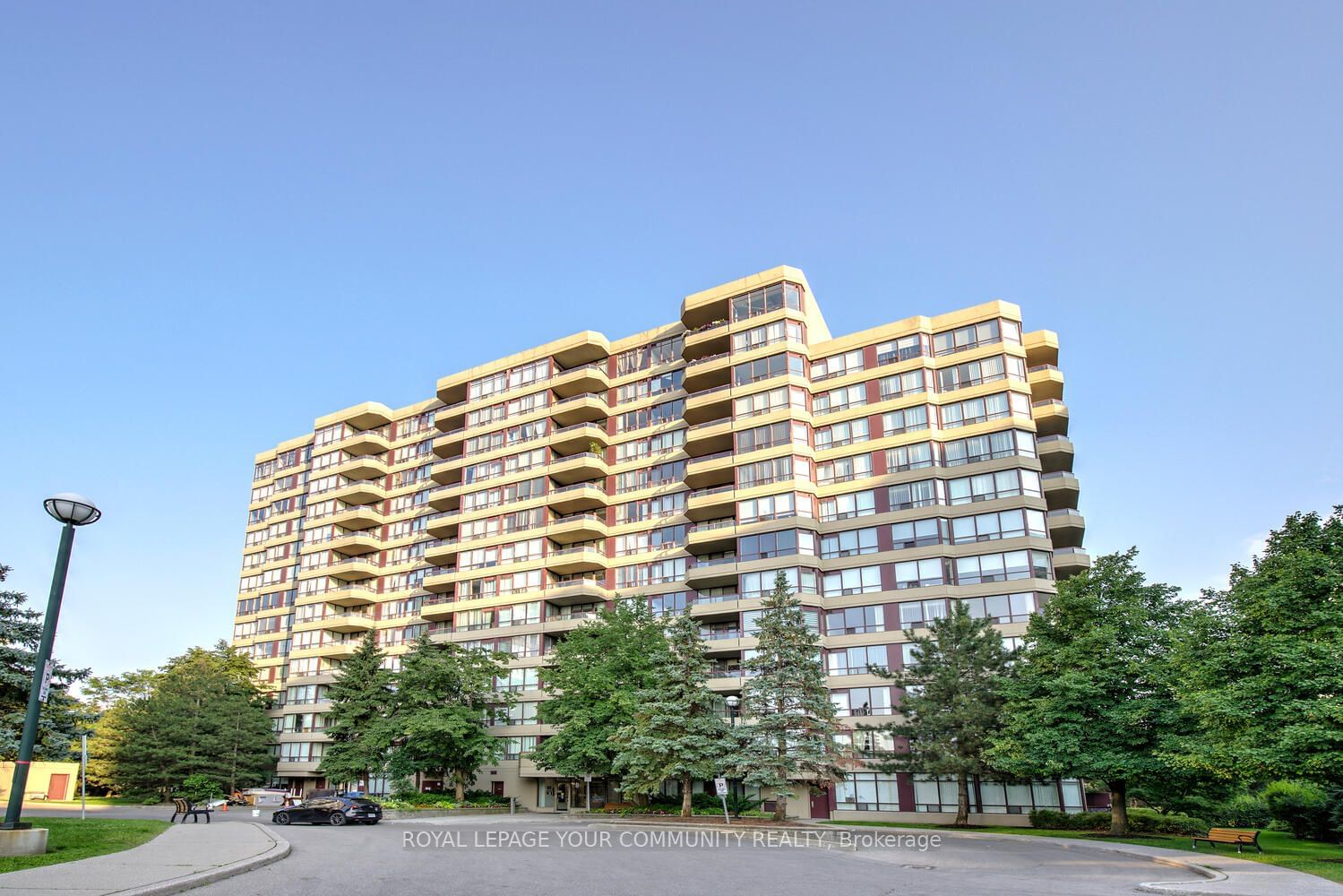 91 Townsgate Dr, unit 404 for sale - image #38