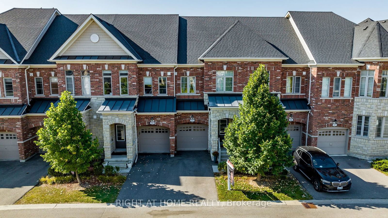 Mackenzie Ridge Terraces Townhomes, Vaughan, Toronto