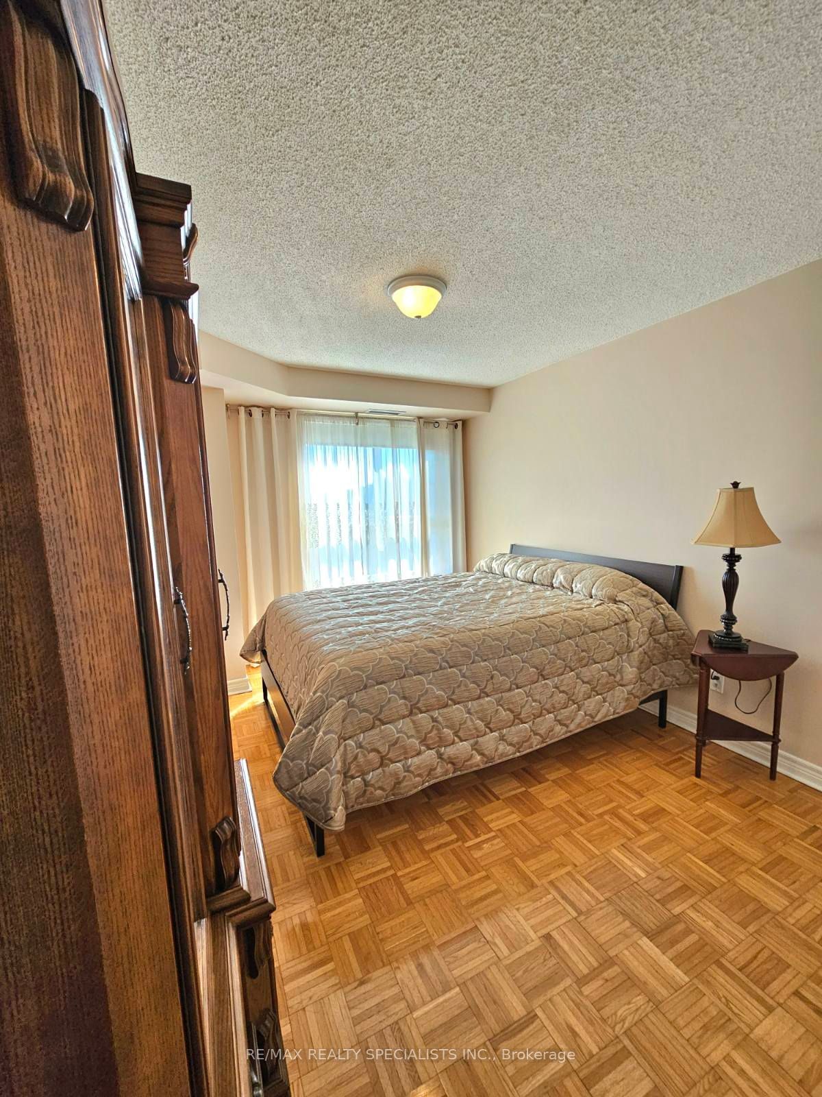 121 Woodbridge Ave, unit 412 for sale - image #18