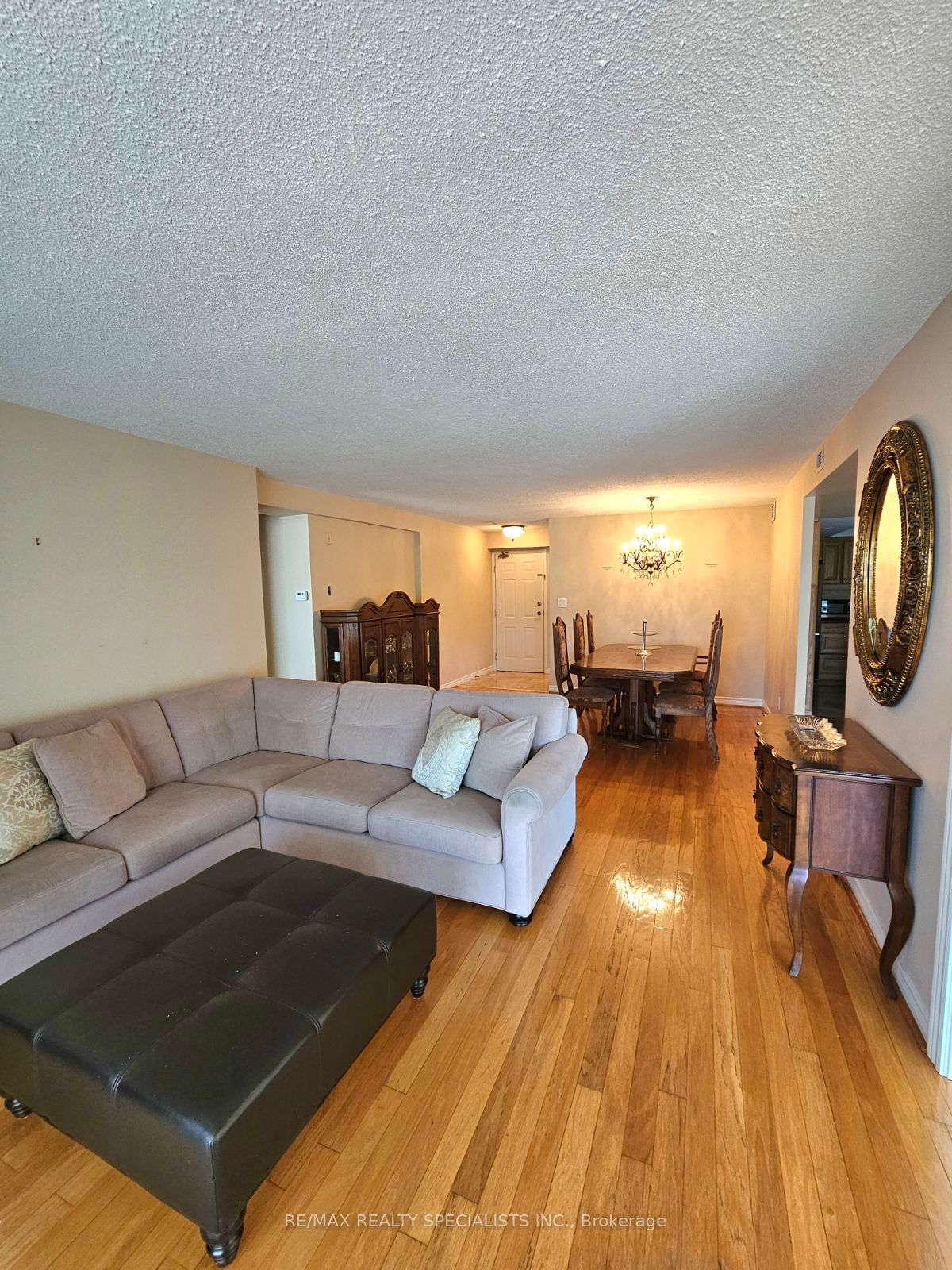 121 Woodbridge Ave, unit 412 for sale - image #7