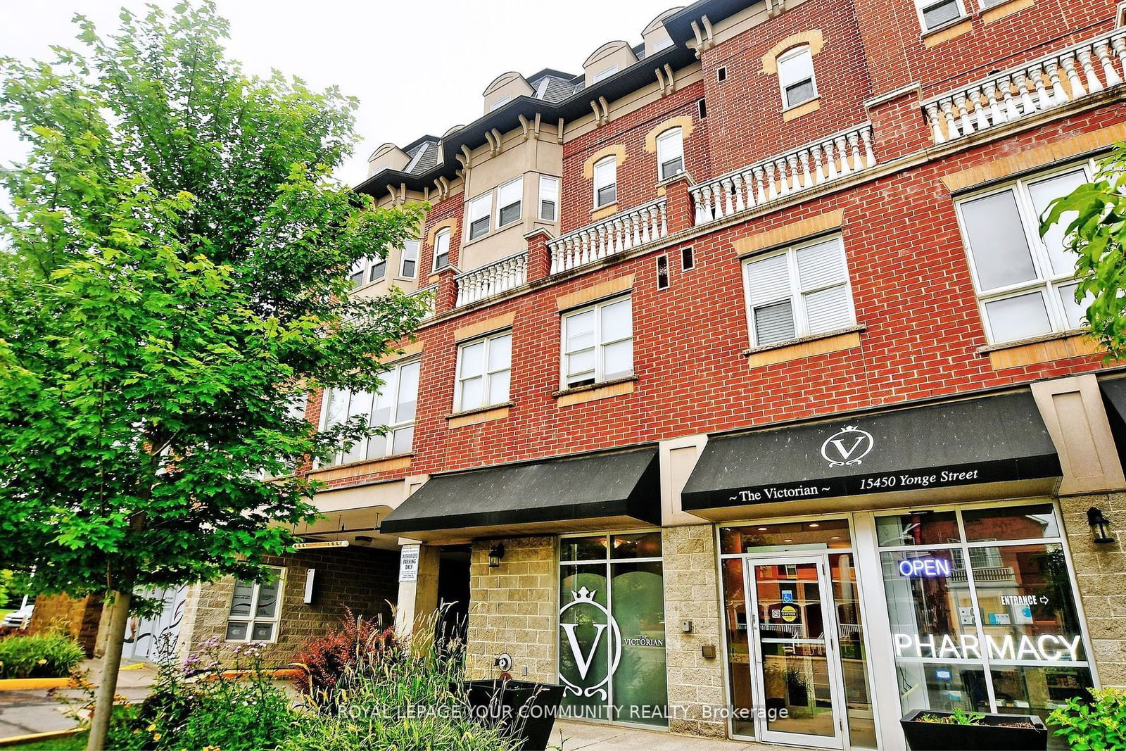 The Victorian Condos, Aurora, Toronto