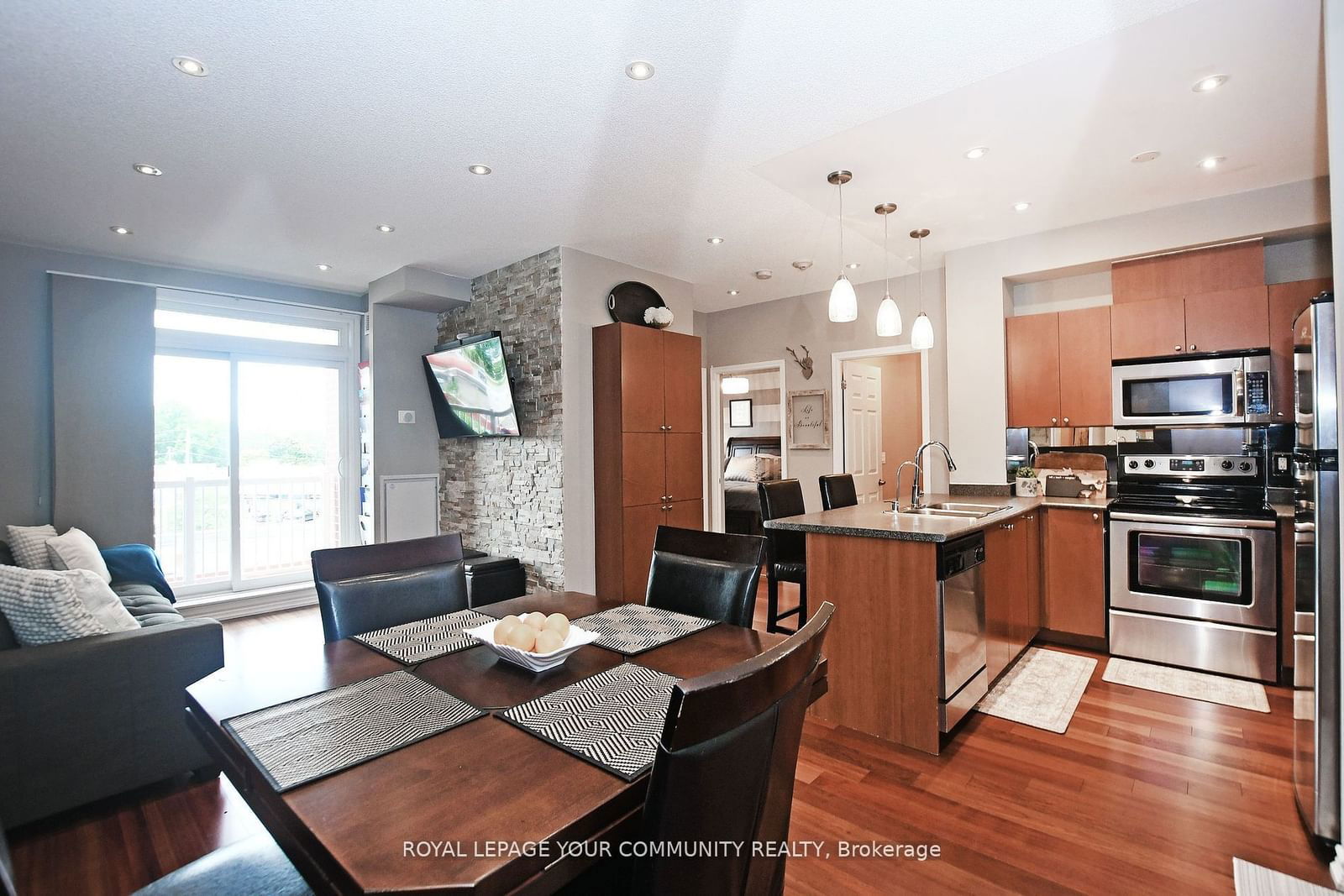 15450 Yonge St, unit 306 for sale - image #9