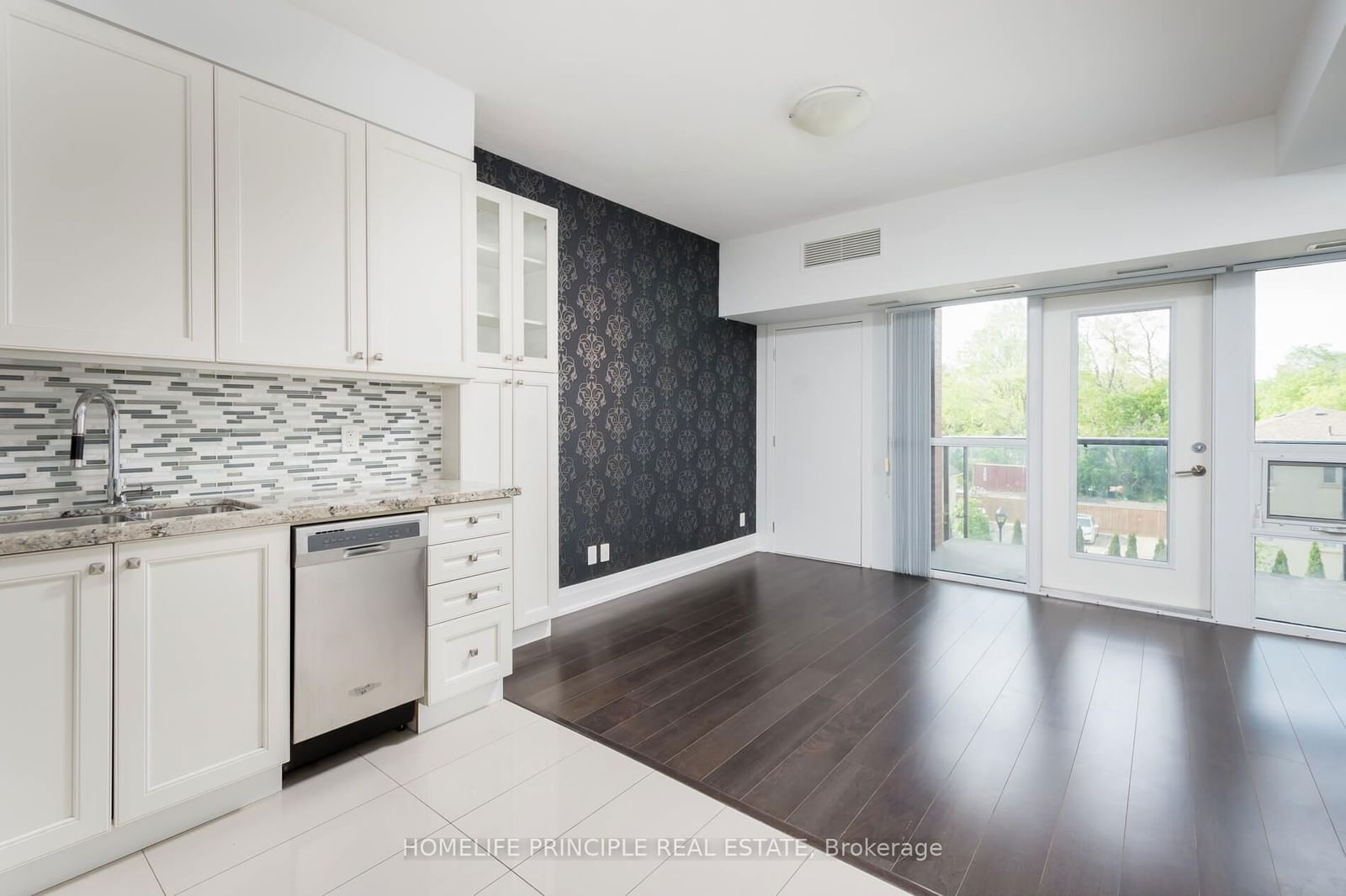 8302 Islington Ave, unit 314 for sale