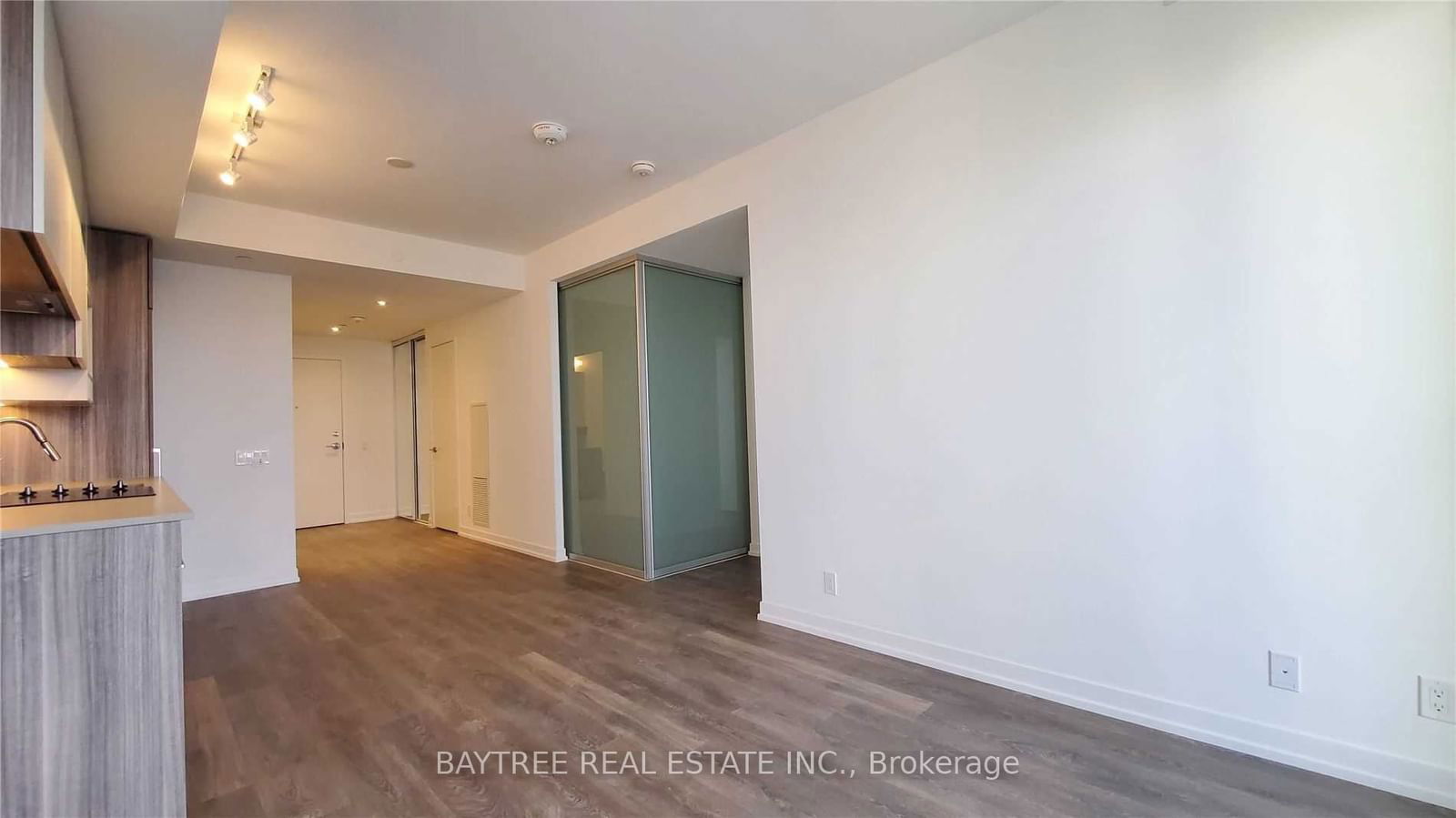 5 Buttermill Ave, unit 2701 for sale - image #4