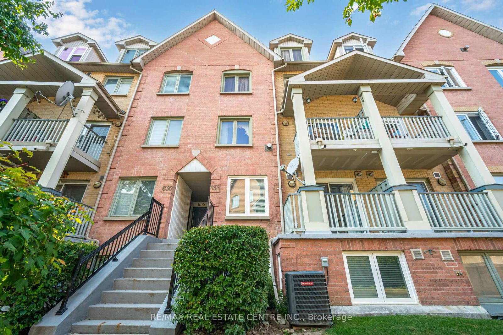 Wyldewyn Village Townhomes, Richmond Hill, Toronto