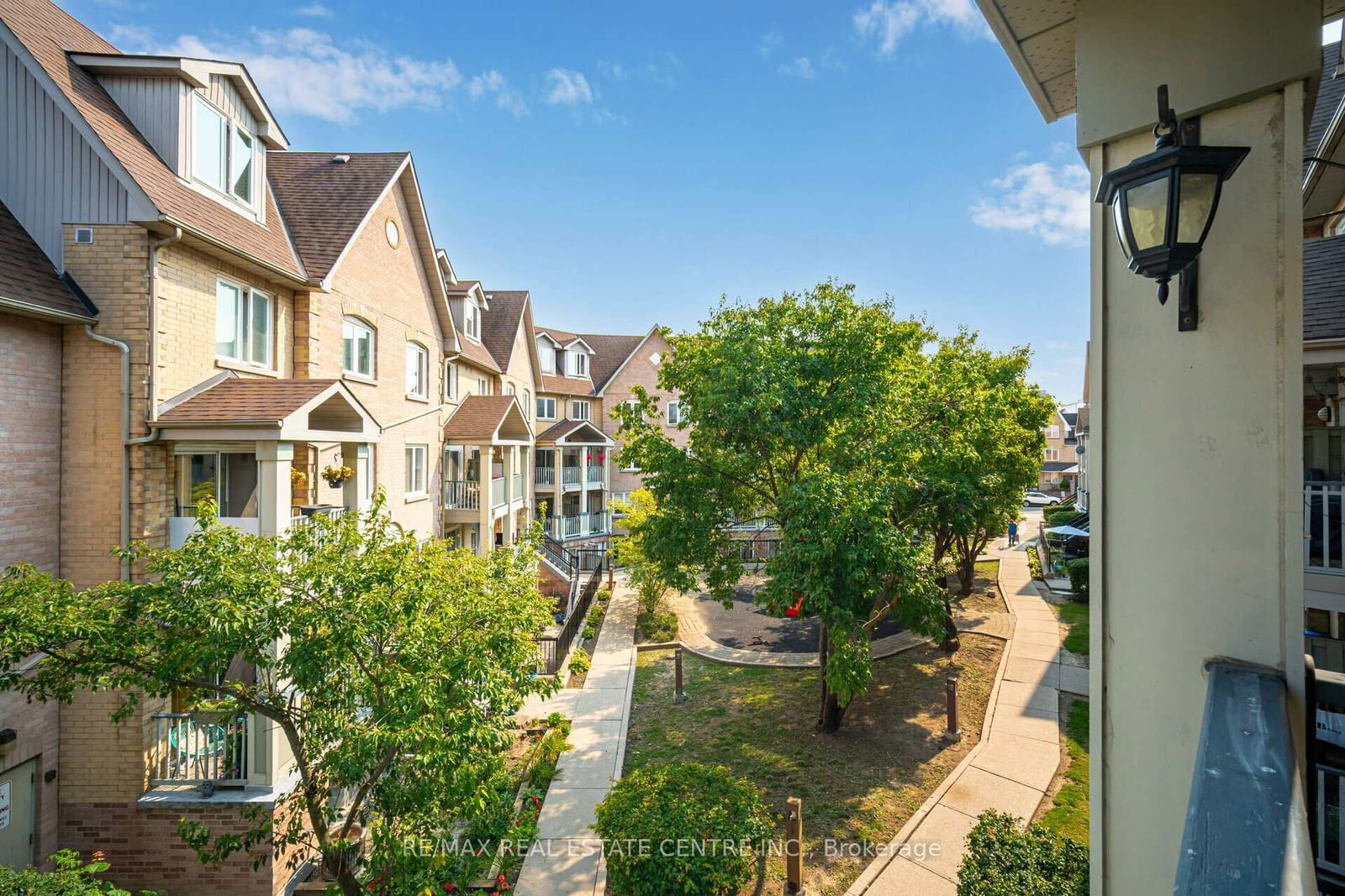 Wyldewyn Village Townhomes, Richmond Hill, Toronto