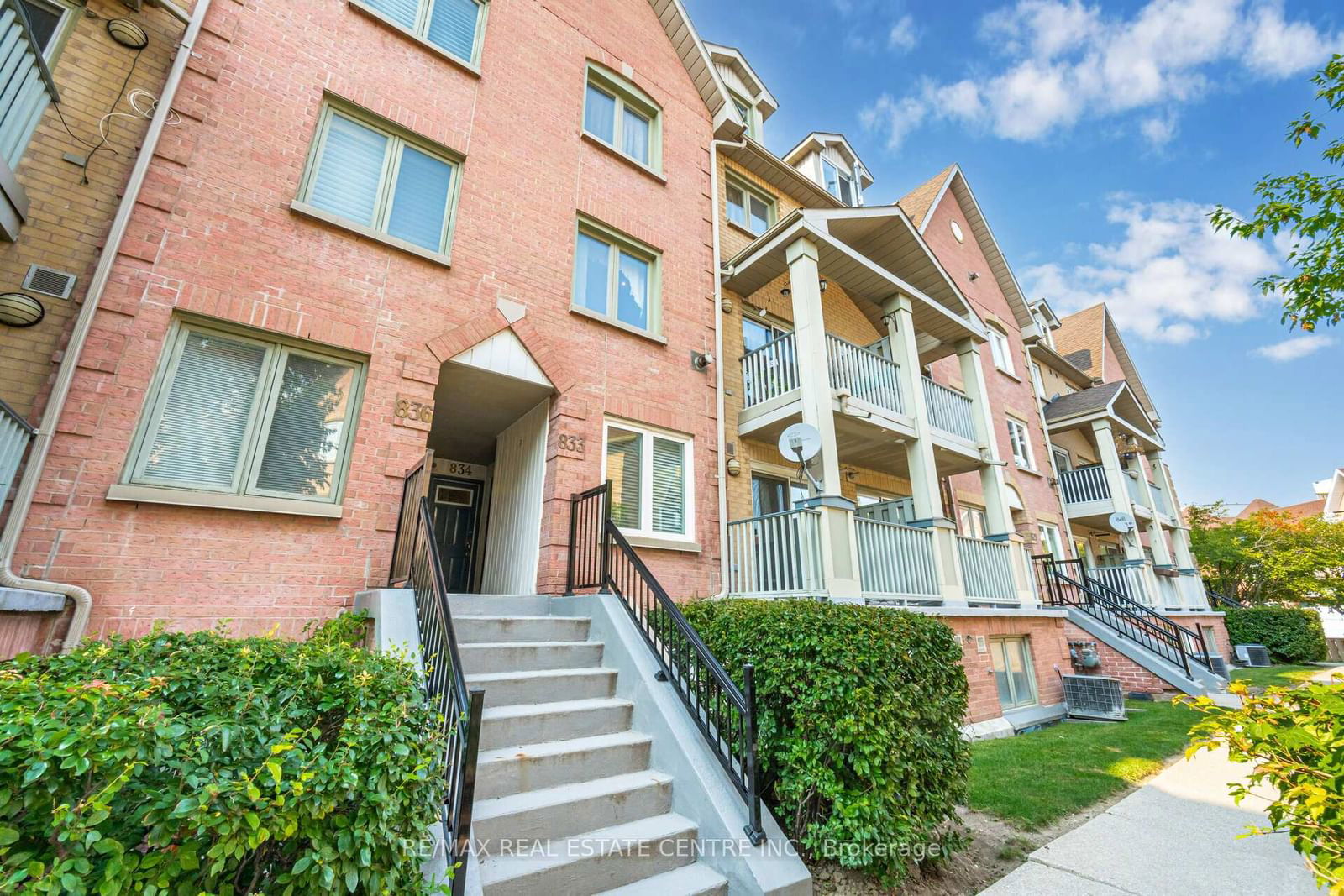 Wyldewyn Village Townhomes, Richmond Hill, Toronto