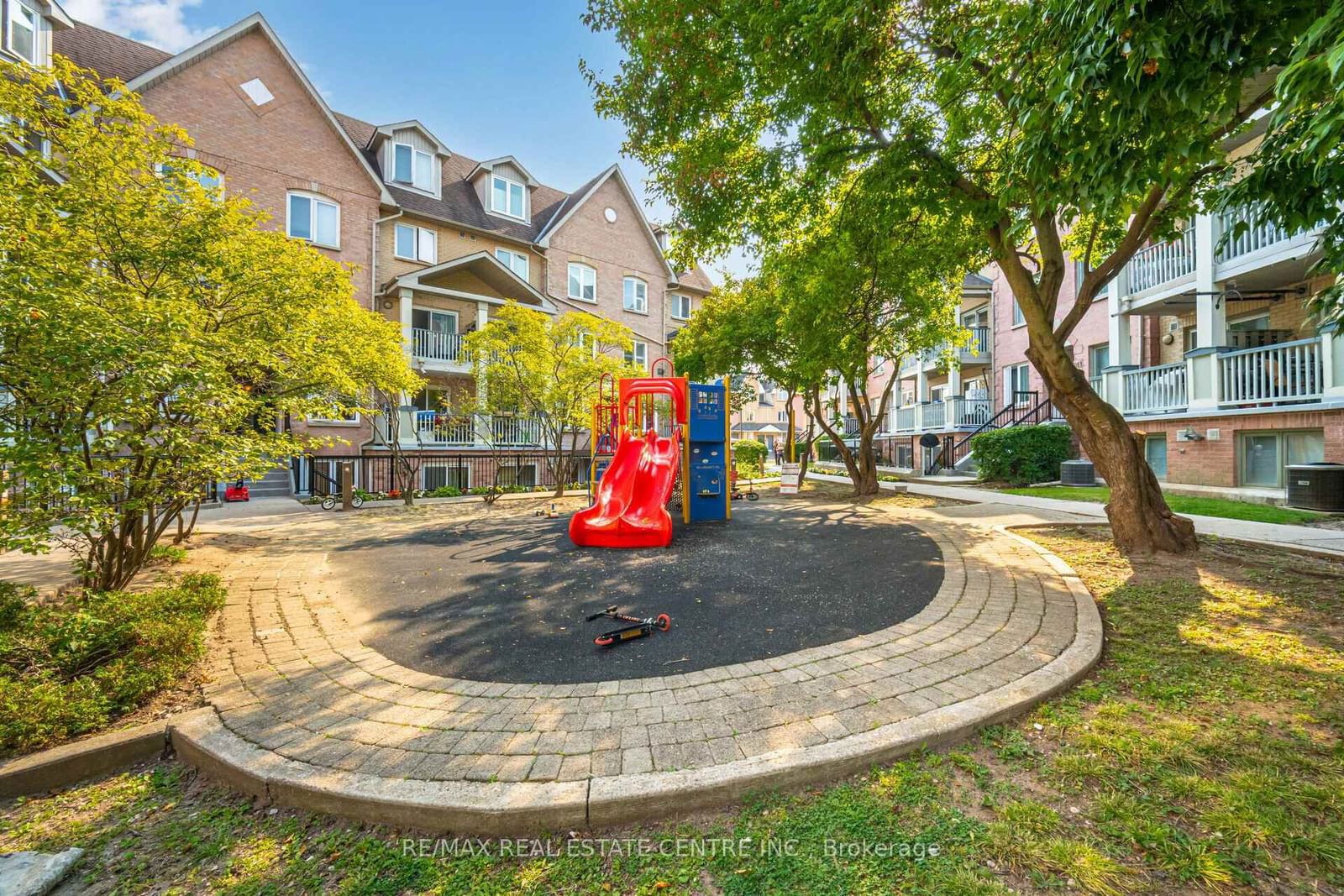 Wyldewyn Village Townhomes, Richmond Hill, Toronto