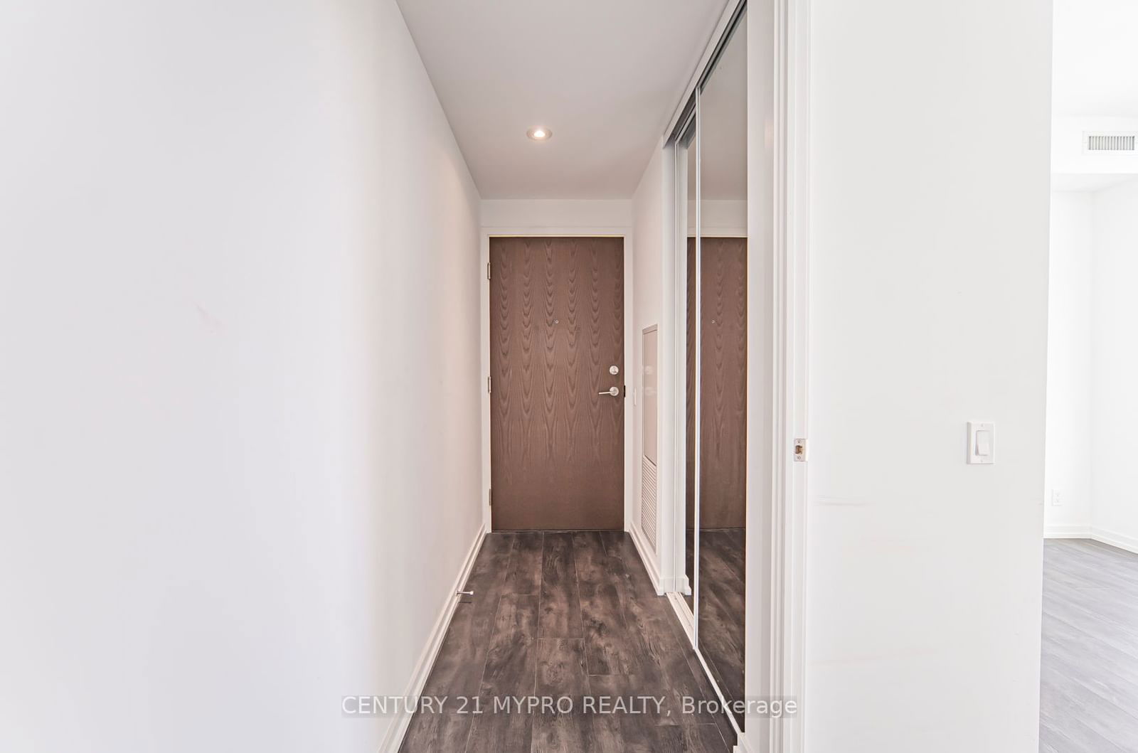 7890 Jane St, unit 2212 for sale - image #8