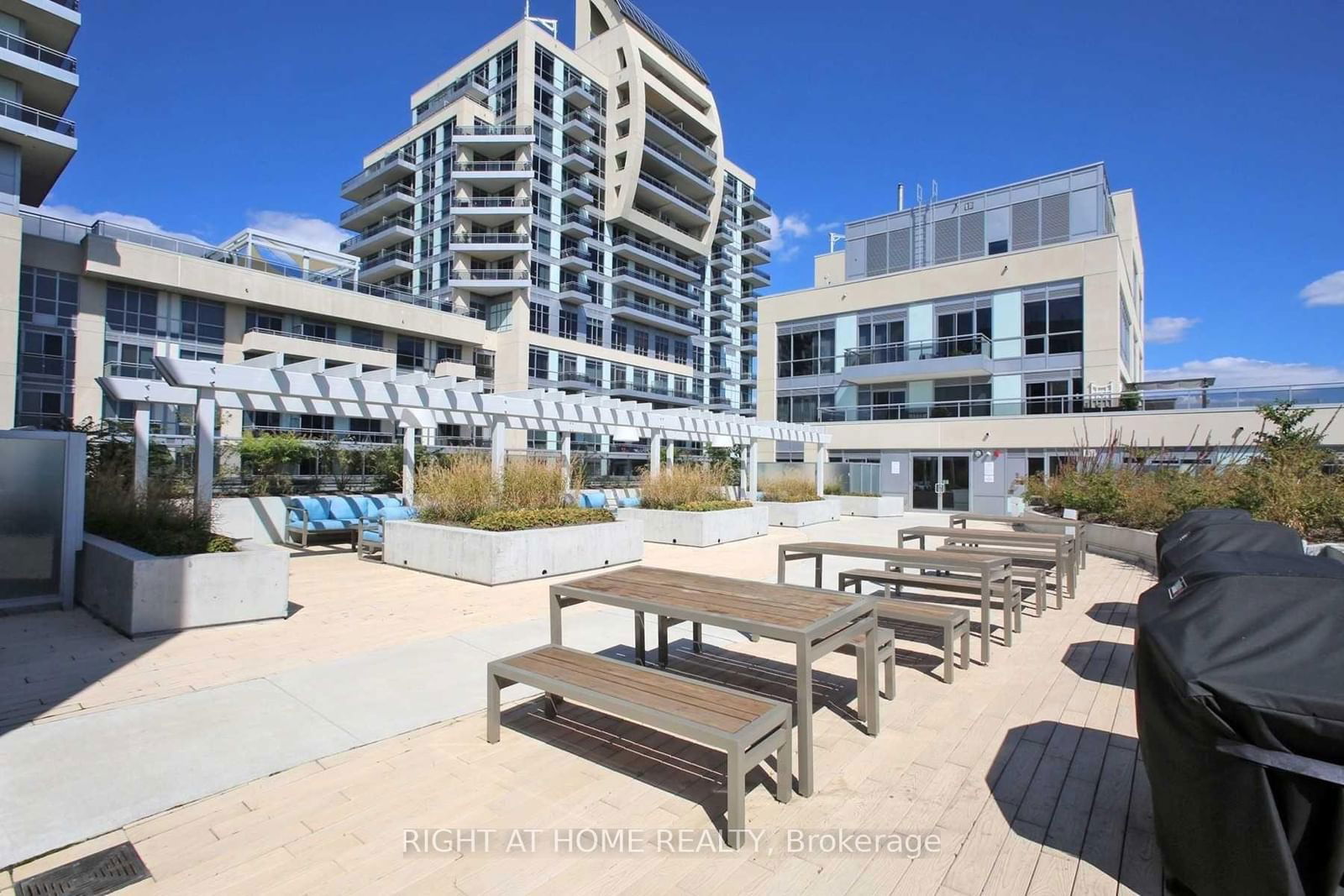 9191 Yonge St, unit Sw#608 for sale - image #2