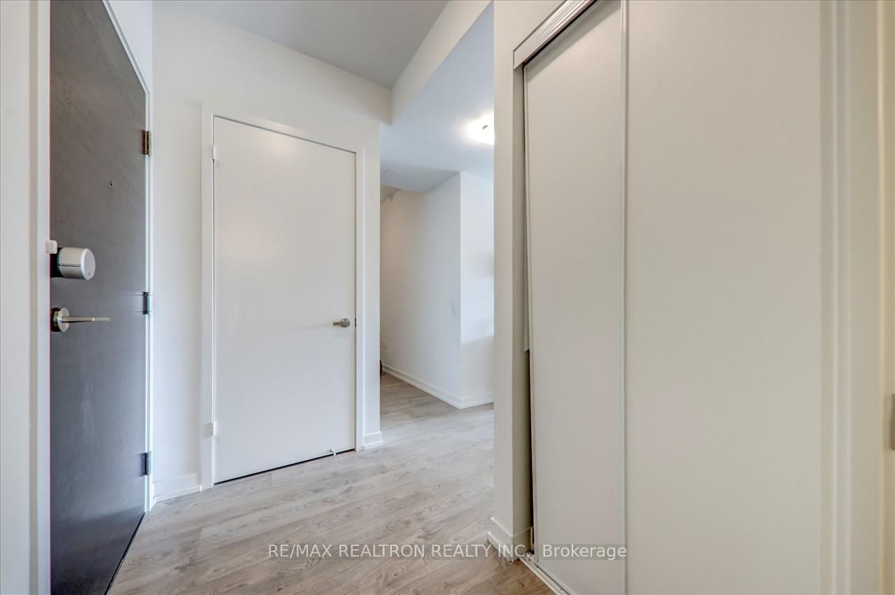 8868 Yonge St, unit 1505E for sale - image #9