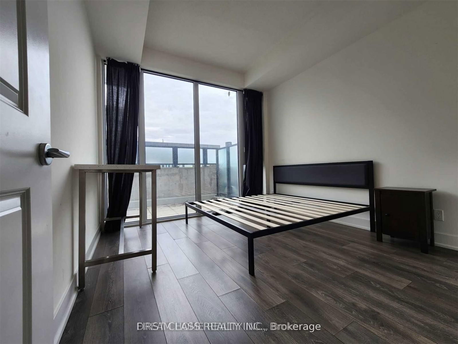 8081 Birchmount Rd, unit J802 for rent - image #4