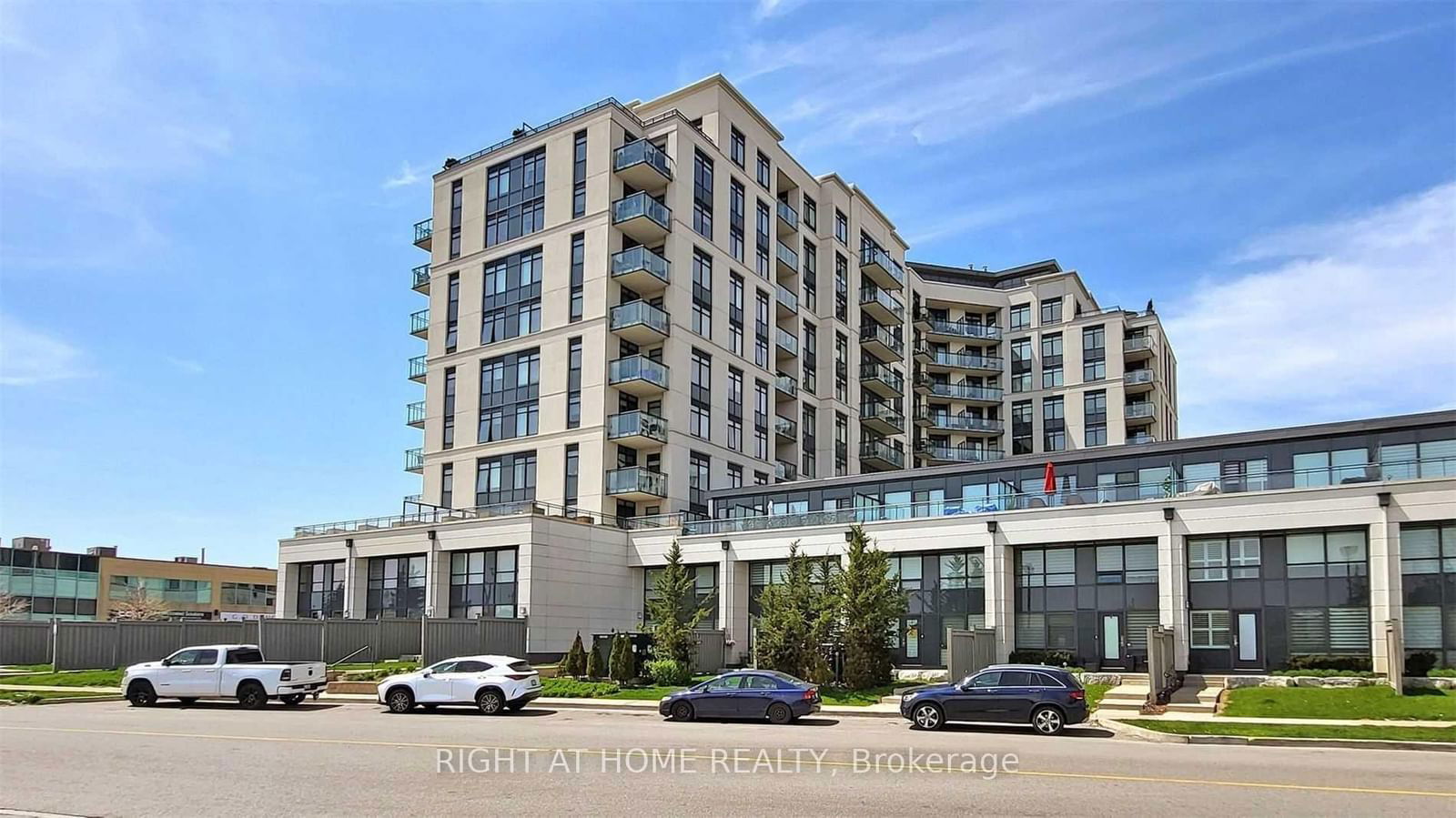 24 Woodstream Blvd, unit 1011 for rent