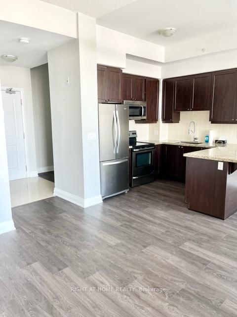 24 Woodstream Blvd, unit 1011 for rent - image #8