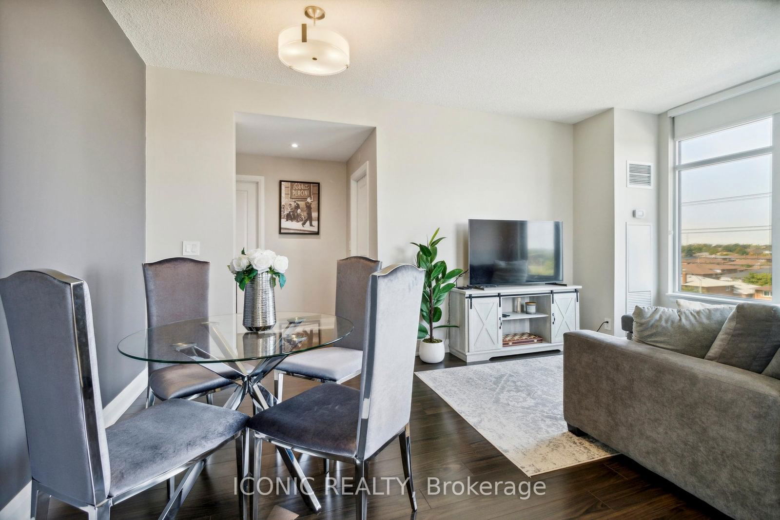 12 Woodstream Blvd, unit 518 for sale - image #11