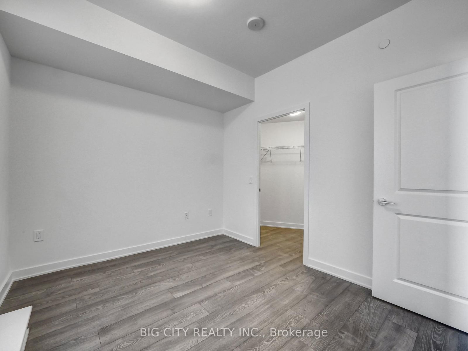 120 Eagle Rock Way, unit 211 for sale - image #25